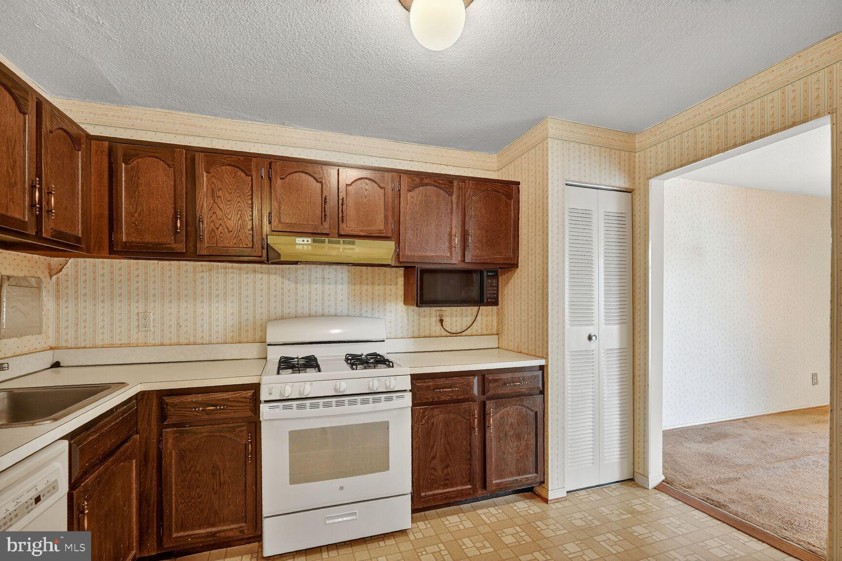 AMERICANA CENTRE - Residential