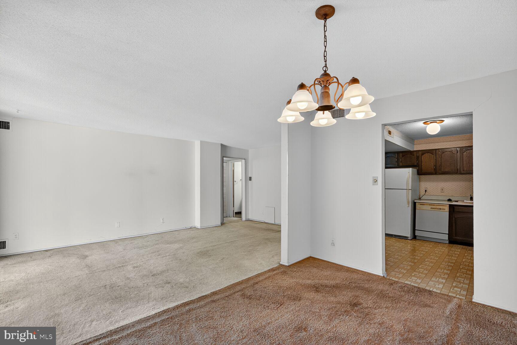 AMERICANA CENTRE - Residential