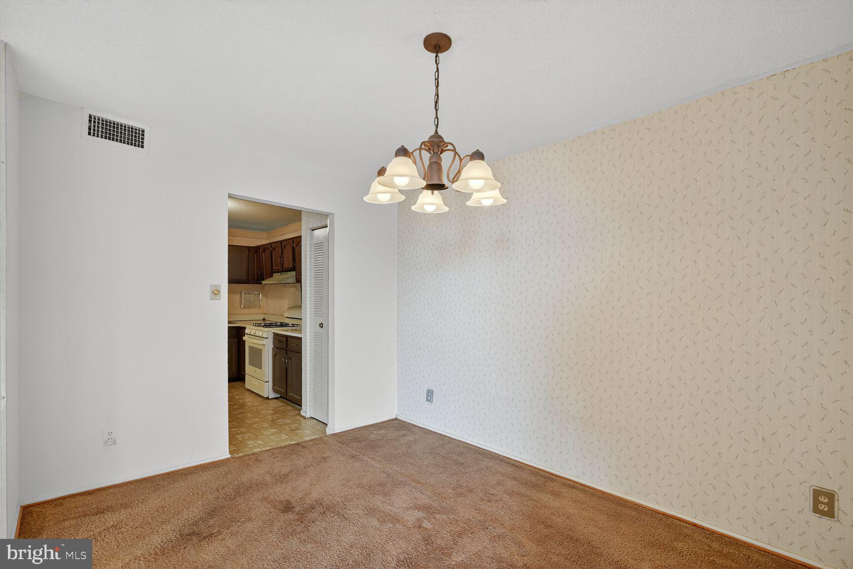 AMERICANA CENTRE - Residential