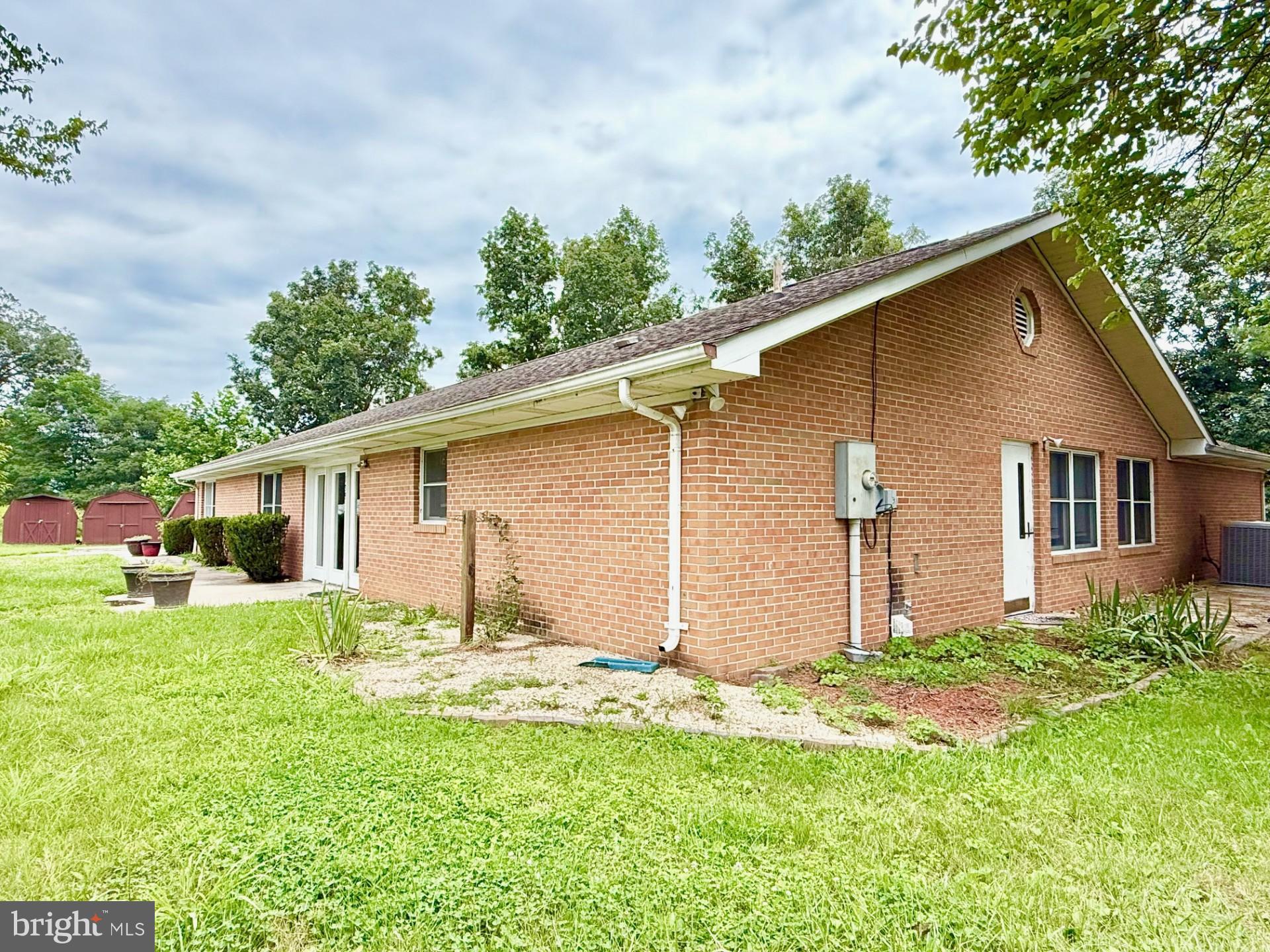 139 GLOVER DRIVE