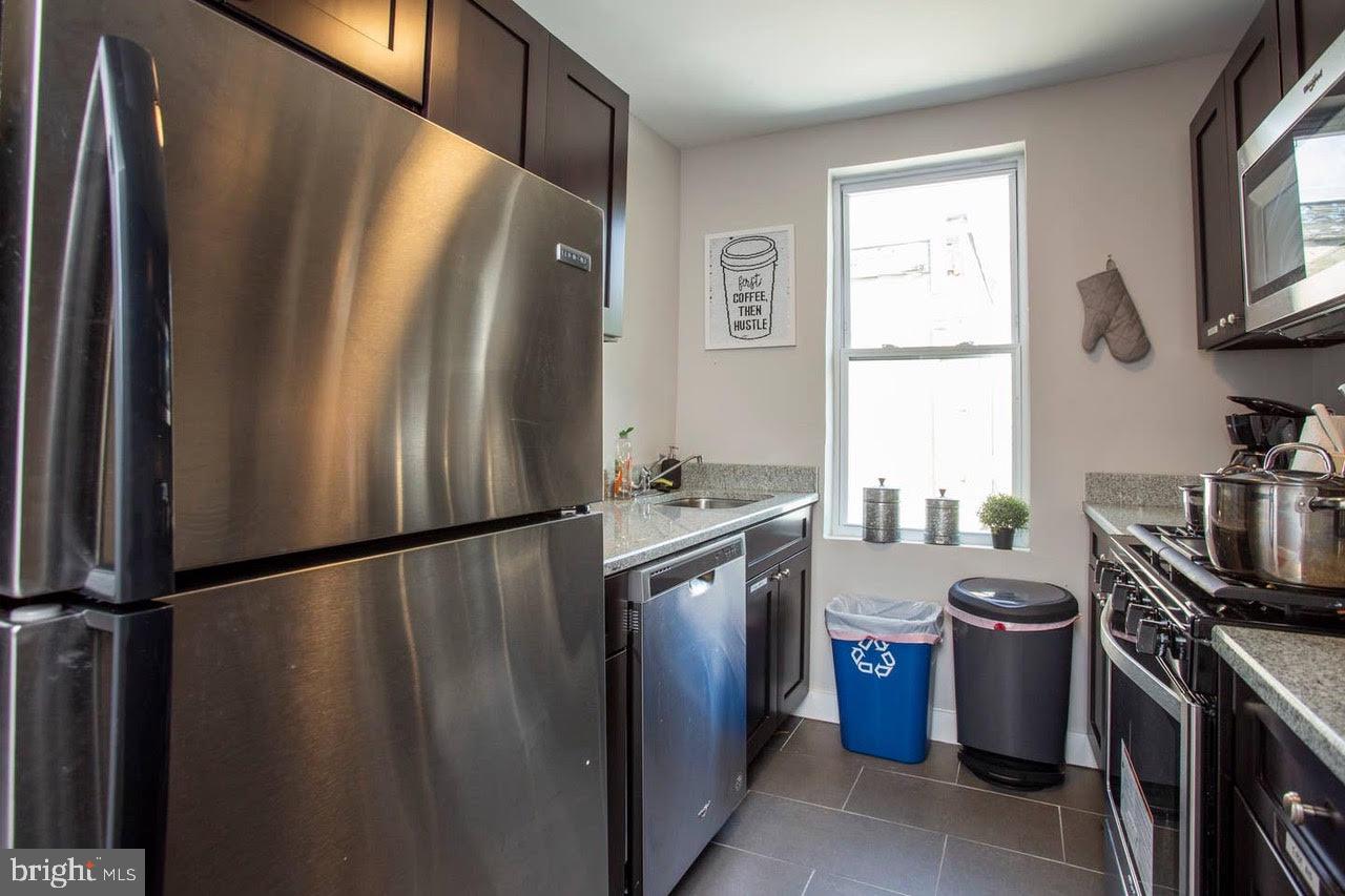 CENTER CITY - Residential Lease