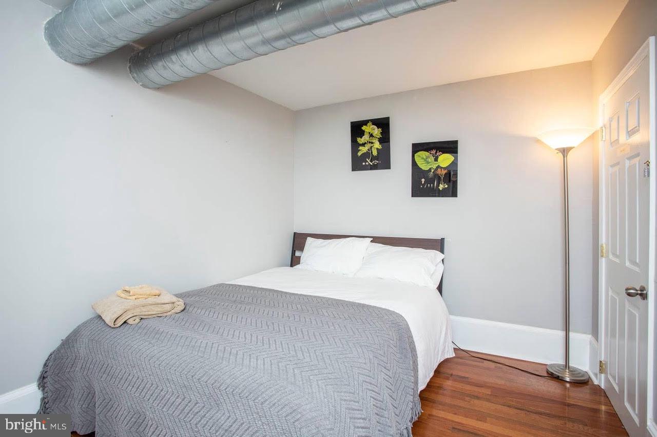 CENTER CITY - Residential Lease