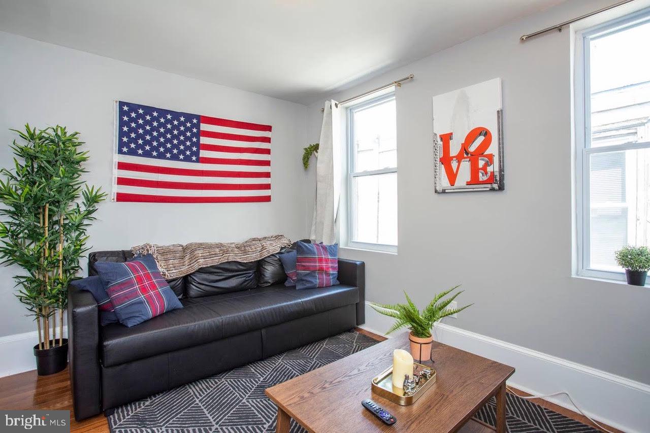 CENTER CITY - Residential Lease