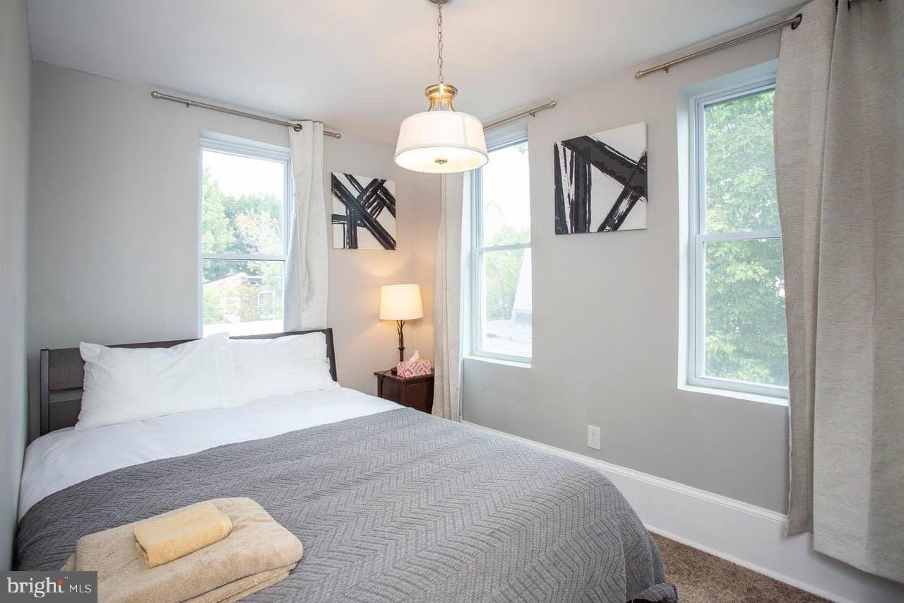 CENTER CITY - Residential Lease