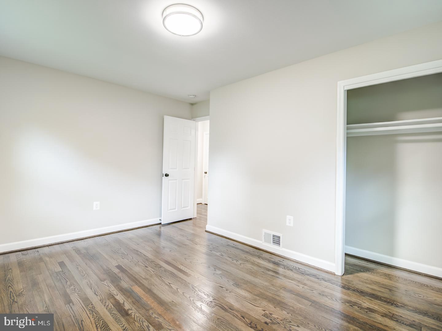 RIVERDALE PARK - Residential