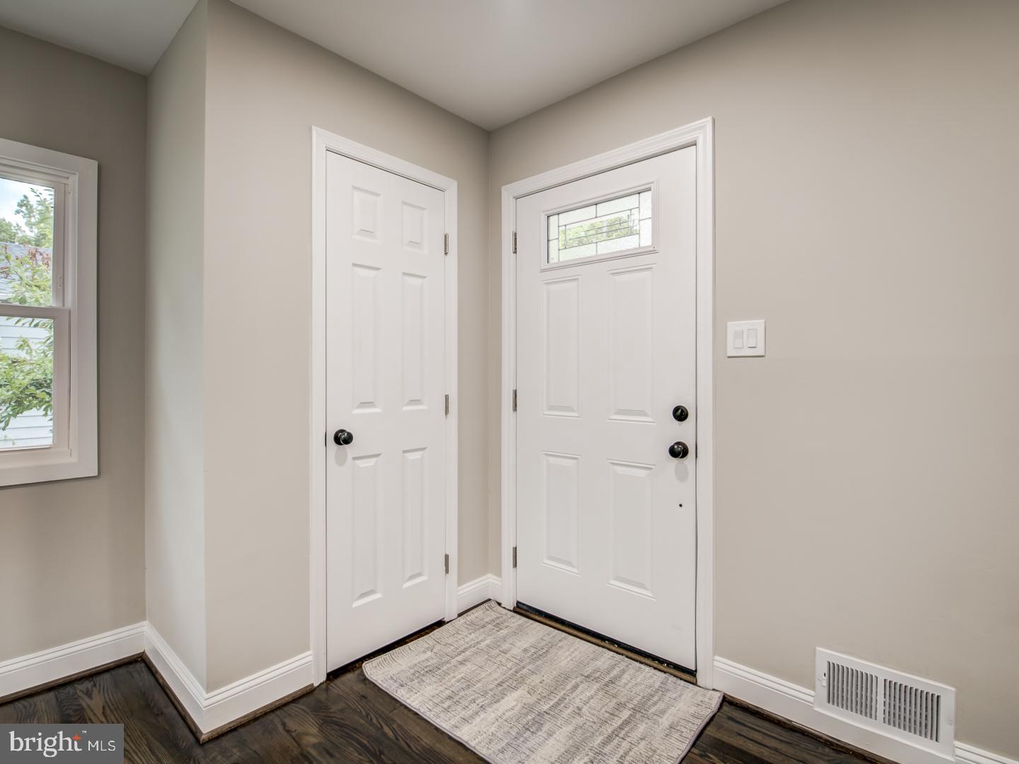 RIVERDALE PARK - Residential