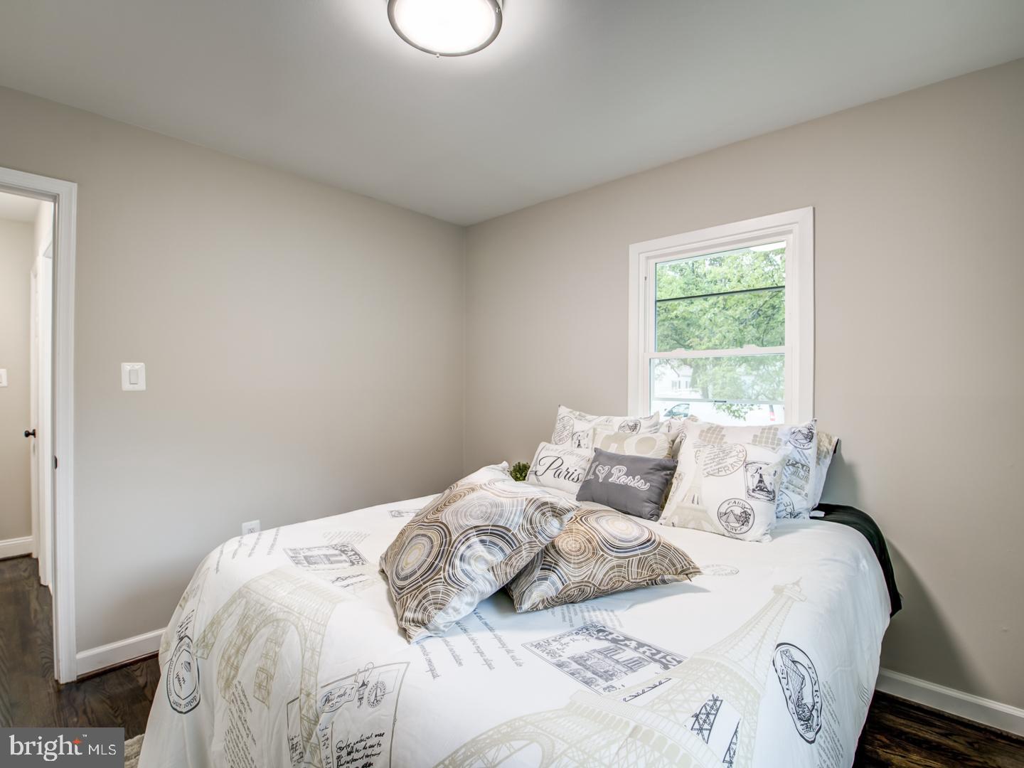 RIVERDALE PARK - Residential