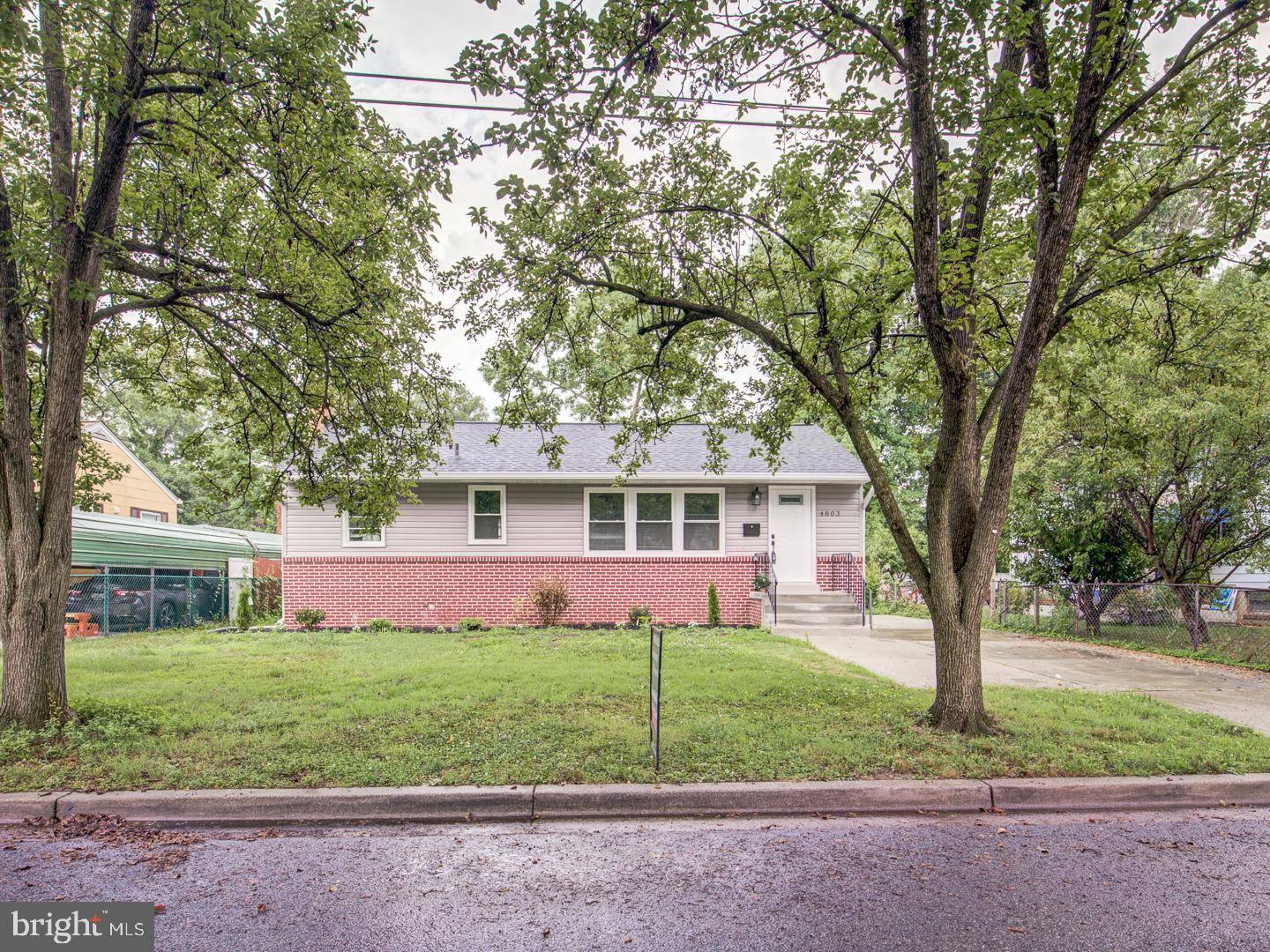 RIVERDALE PARK - Residential