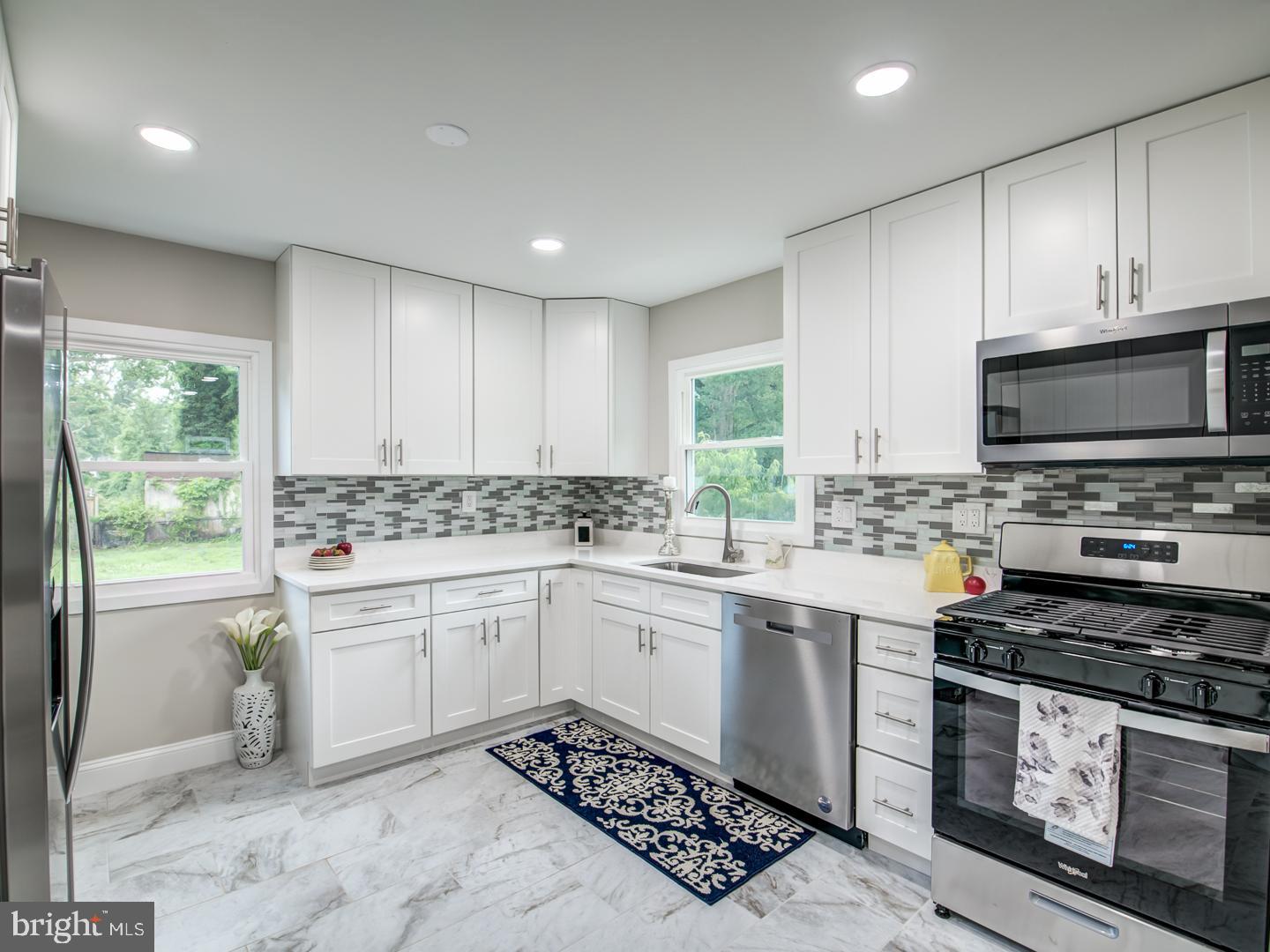 RIVERDALE PARK - Residential