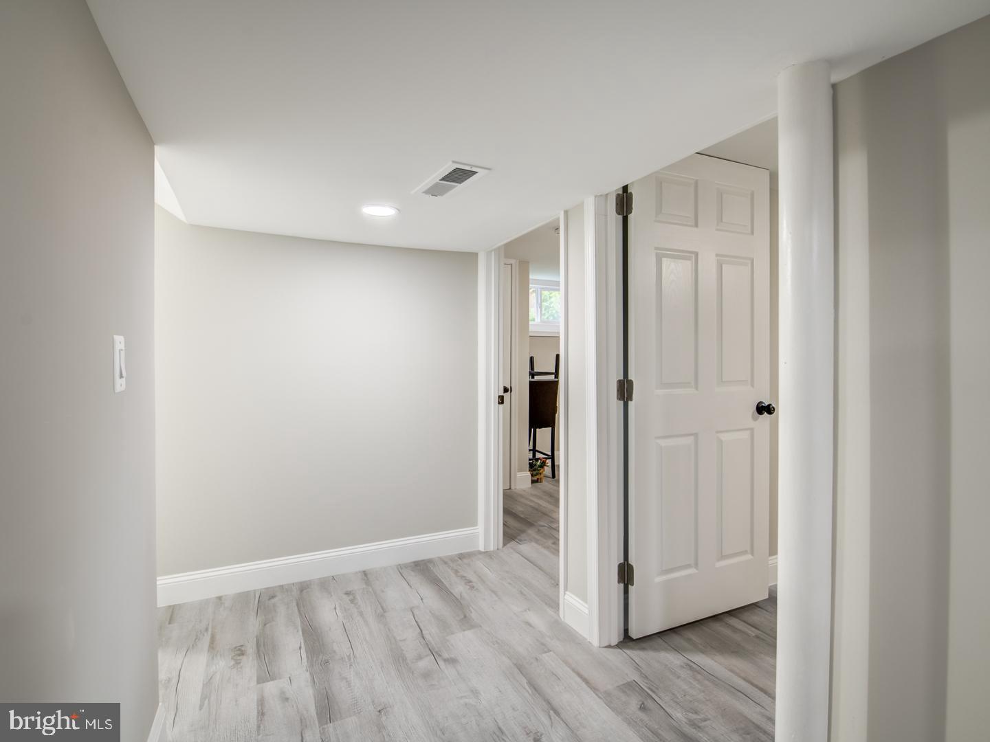 RIVERDALE PARK - Residential