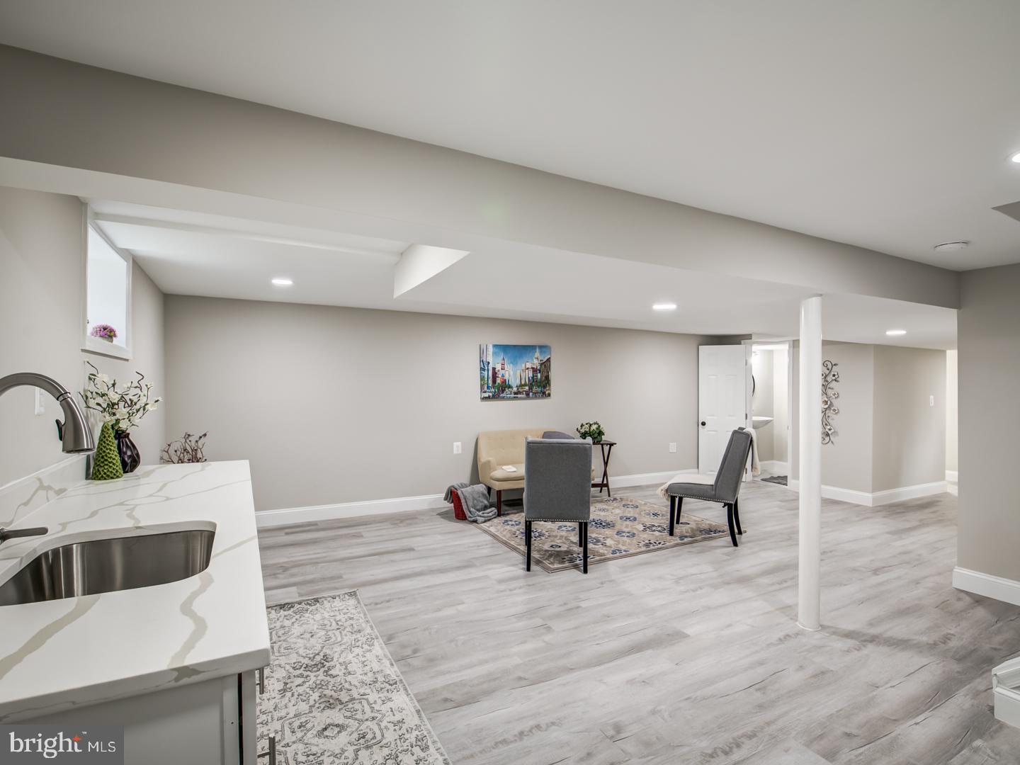 RIVERDALE PARK - Residential