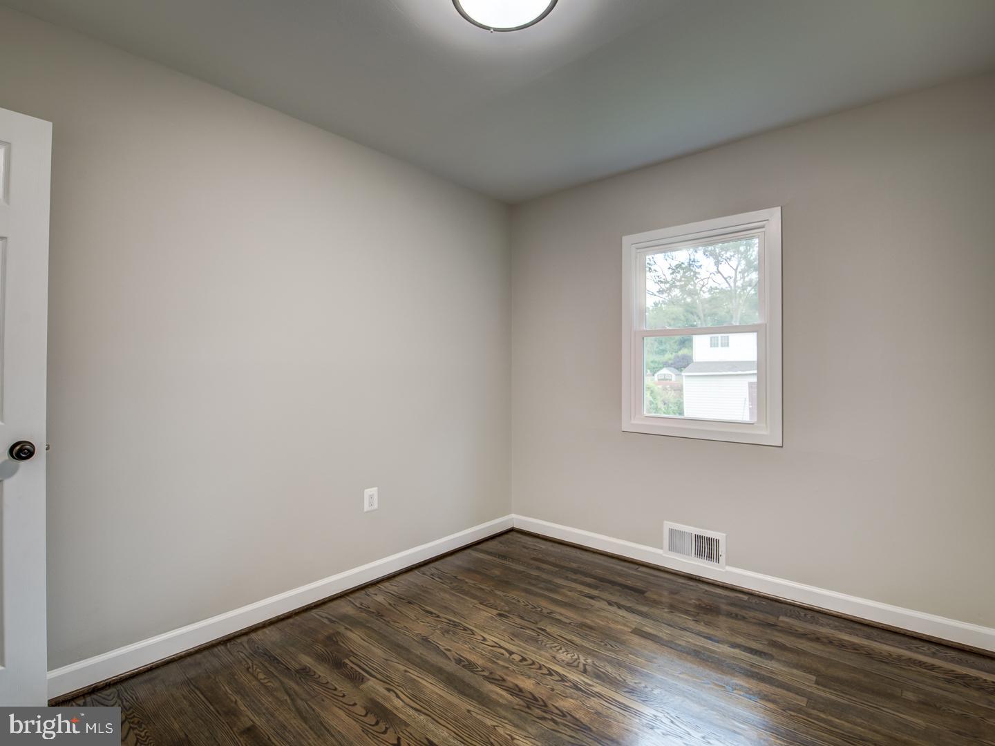 RIVERDALE PARK - Residential