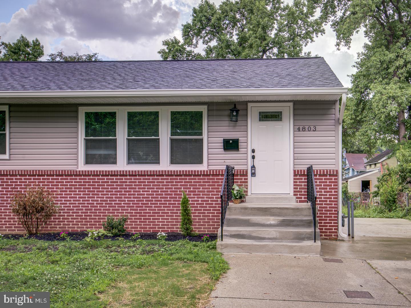 RIVERDALE PARK - Residential