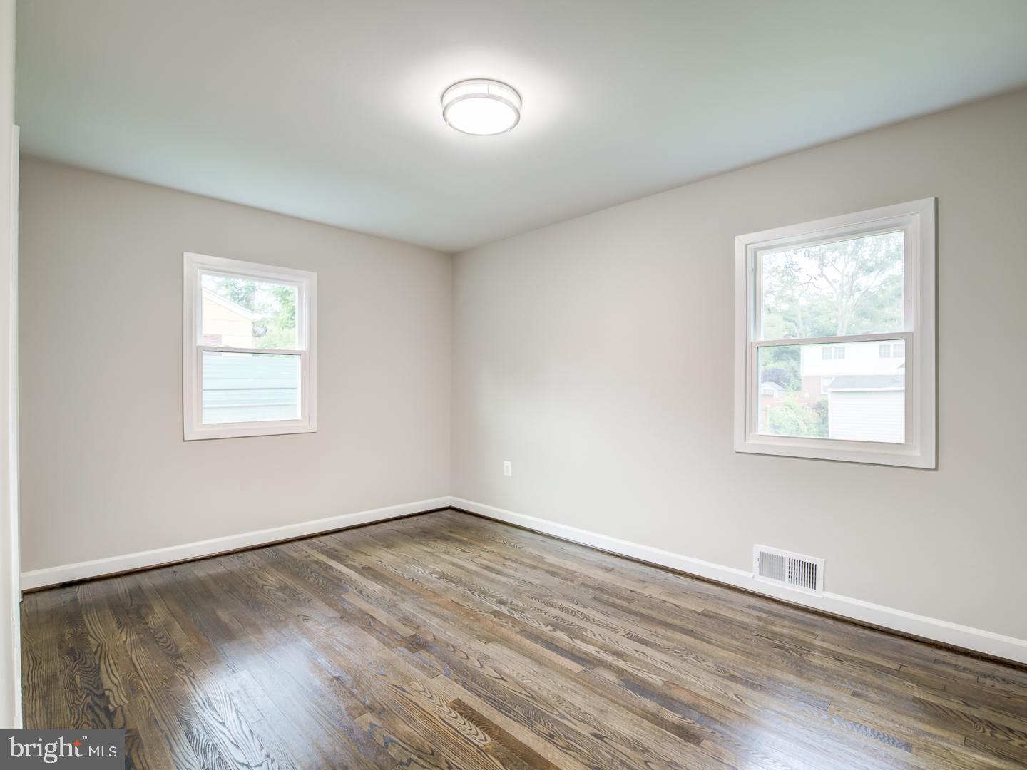 RIVERDALE PARK - Residential