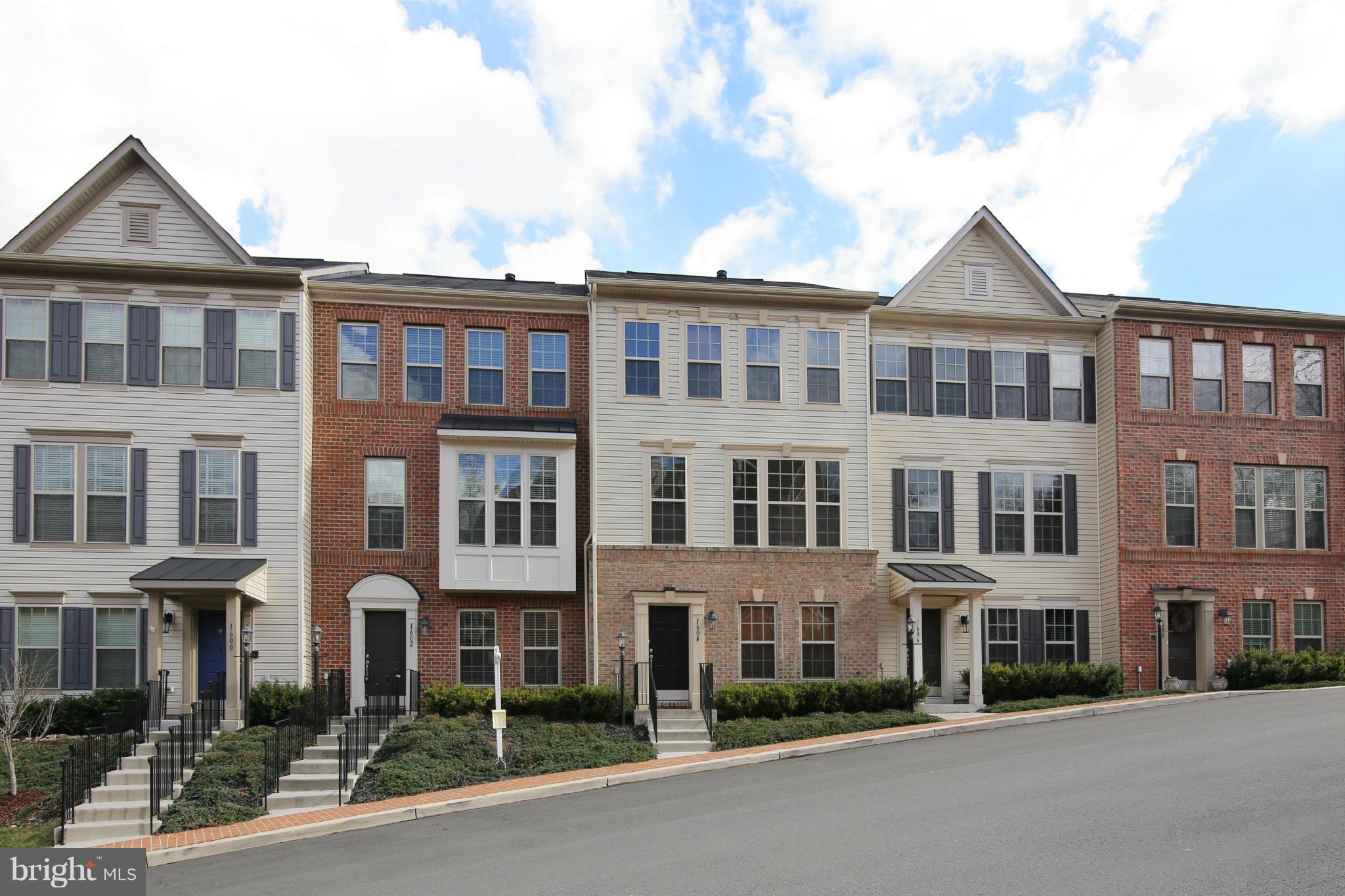 VISTAS AT OCCOQUAN - Residential