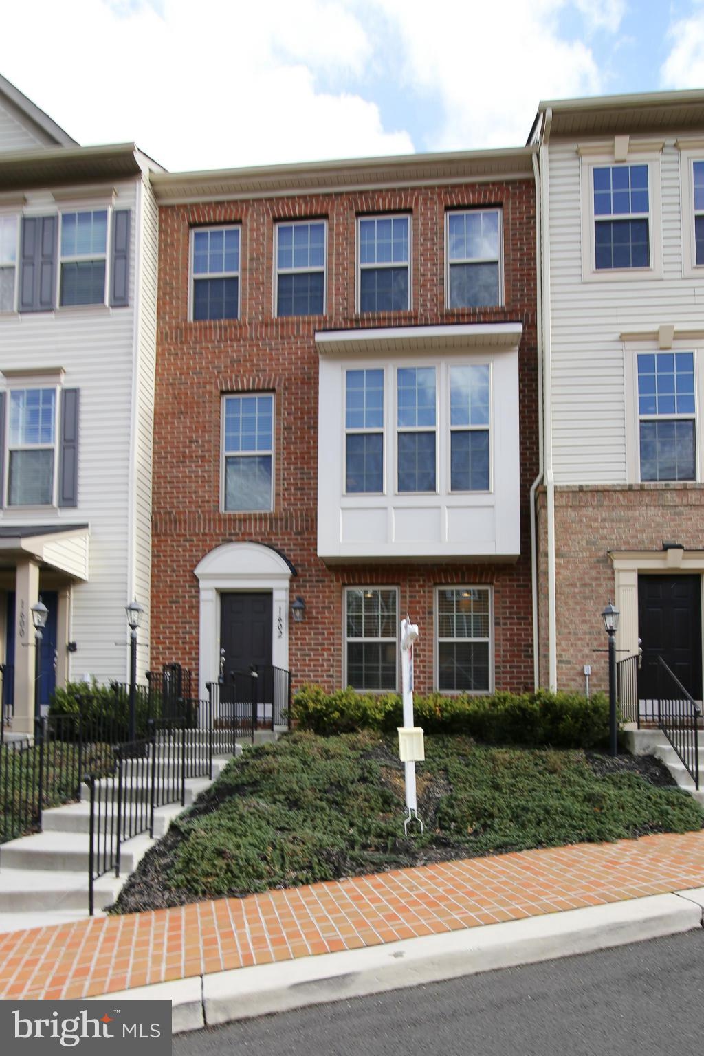 VISTAS AT OCCOQUAN - Residential