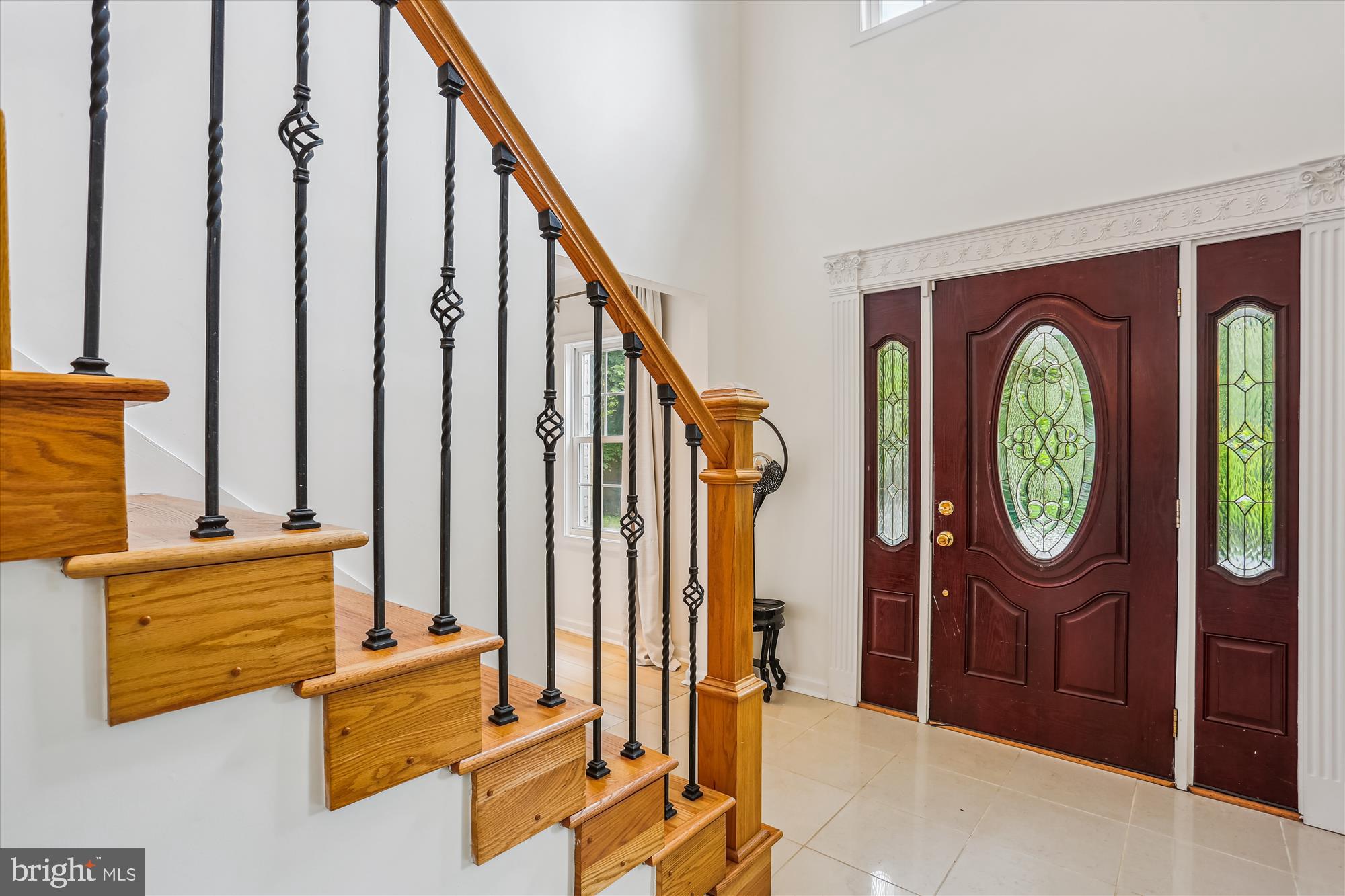 9201 LAUREL OAK DRIVE