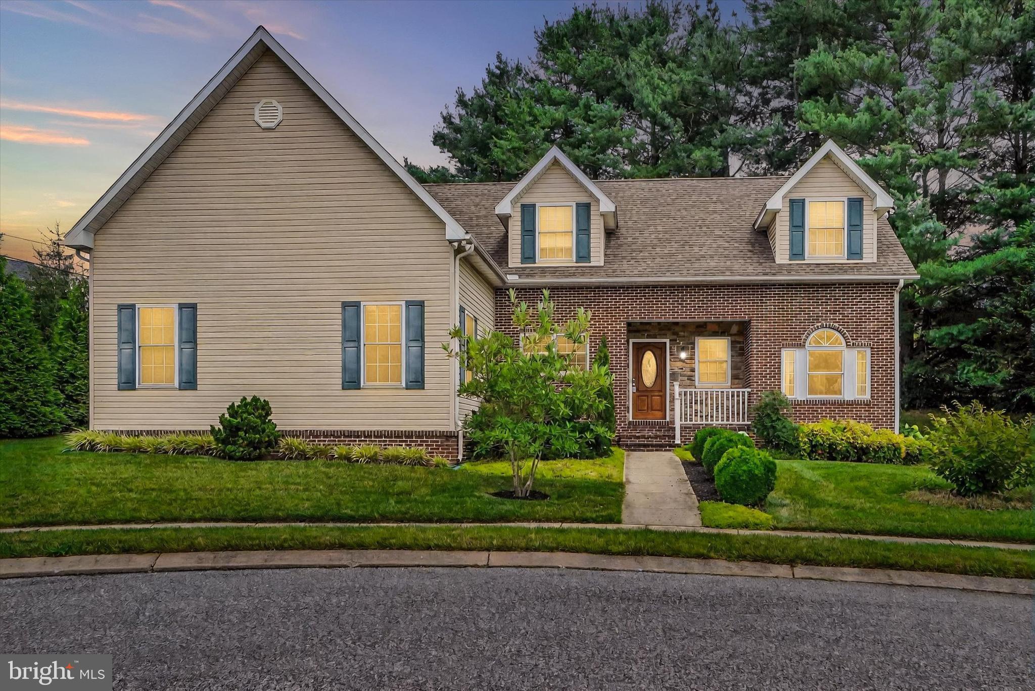 17411 REDDALE DRIVE