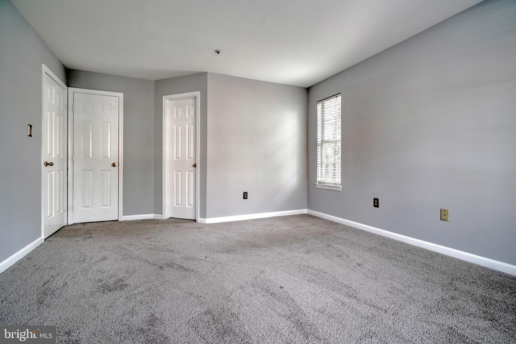 LAKE POINTE AT TOWN CENTER - Residential