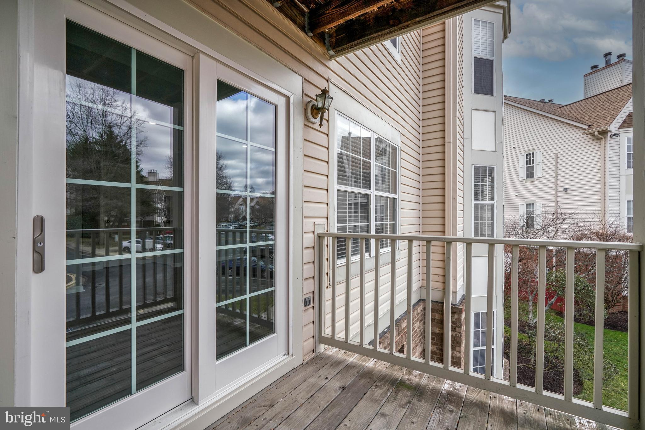 LAKE POINTE AT TOWN CENTER - Residential