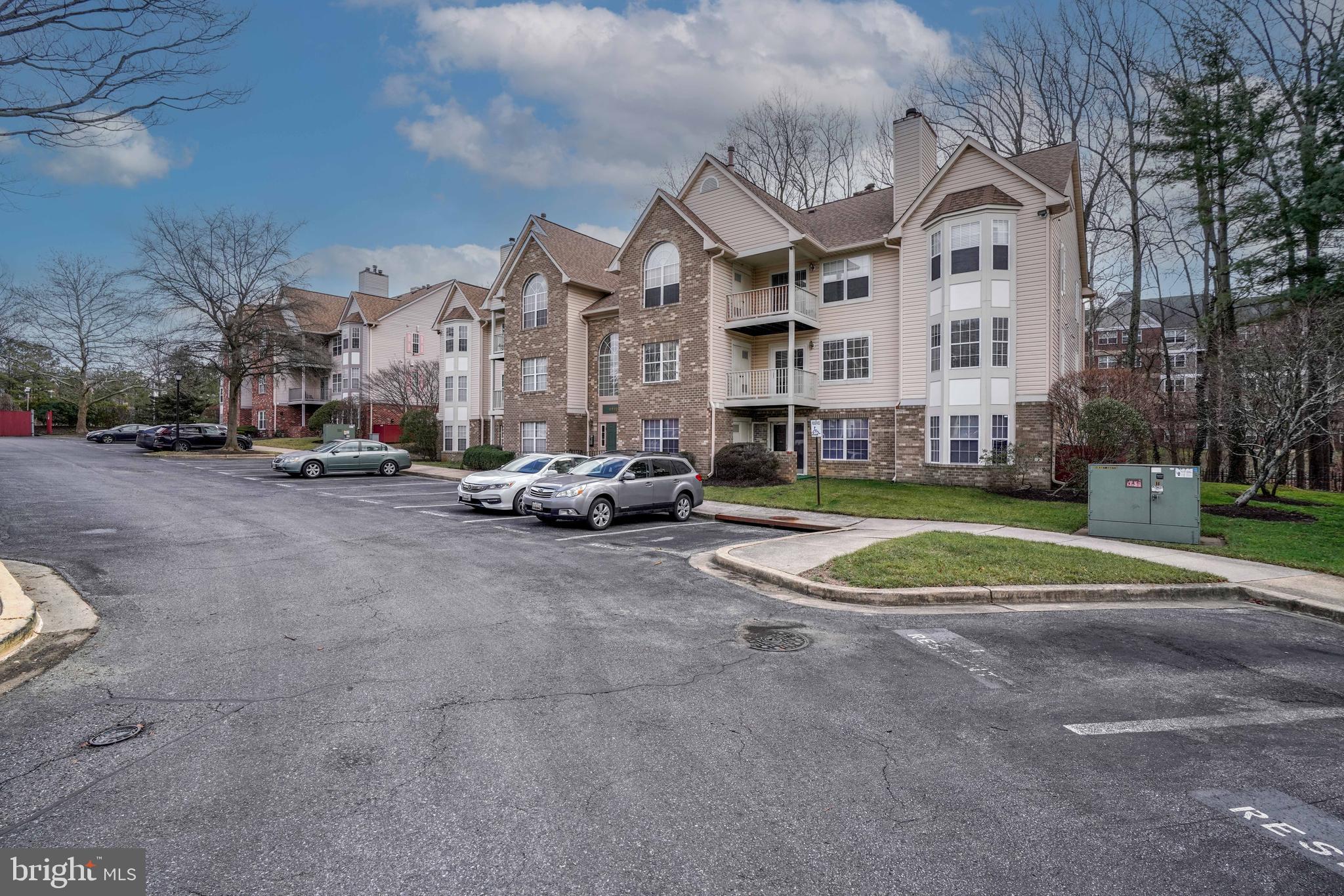 LAKE POINTE AT TOWN CENTER - Residential