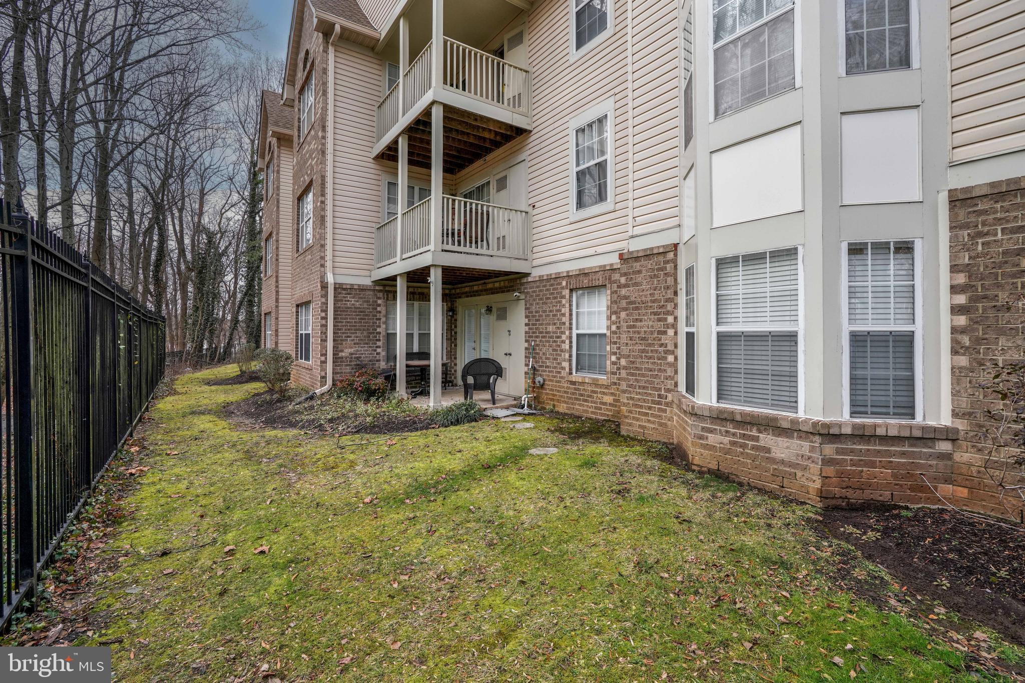 LAKE POINTE AT TOWN CENTER - Residential