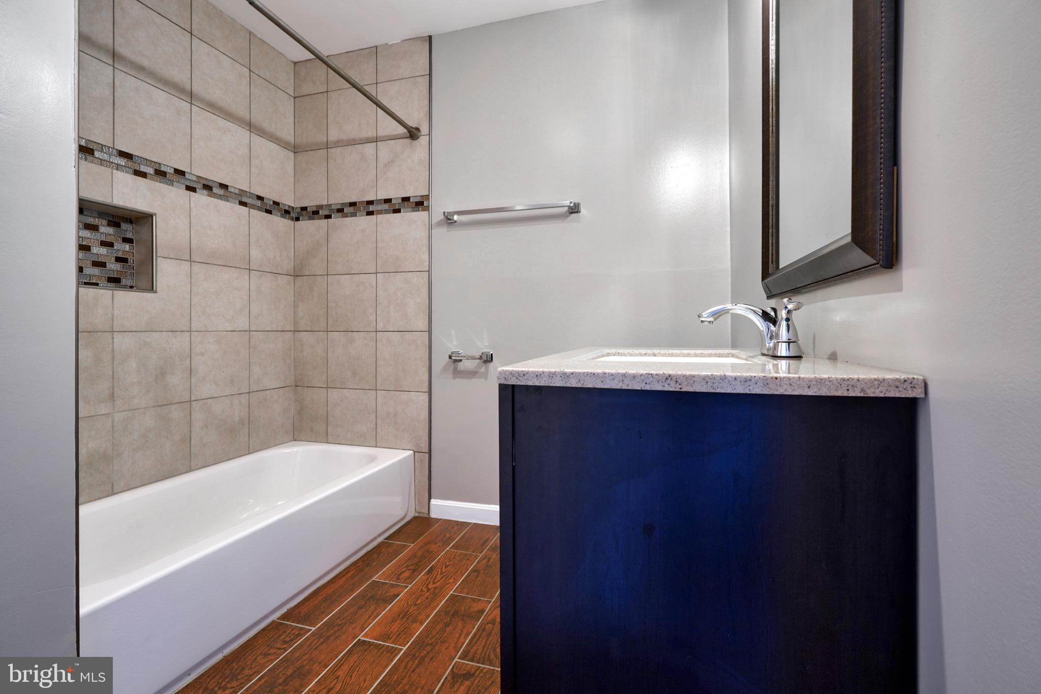 LAKE POINTE AT TOWN CENTER - Residential