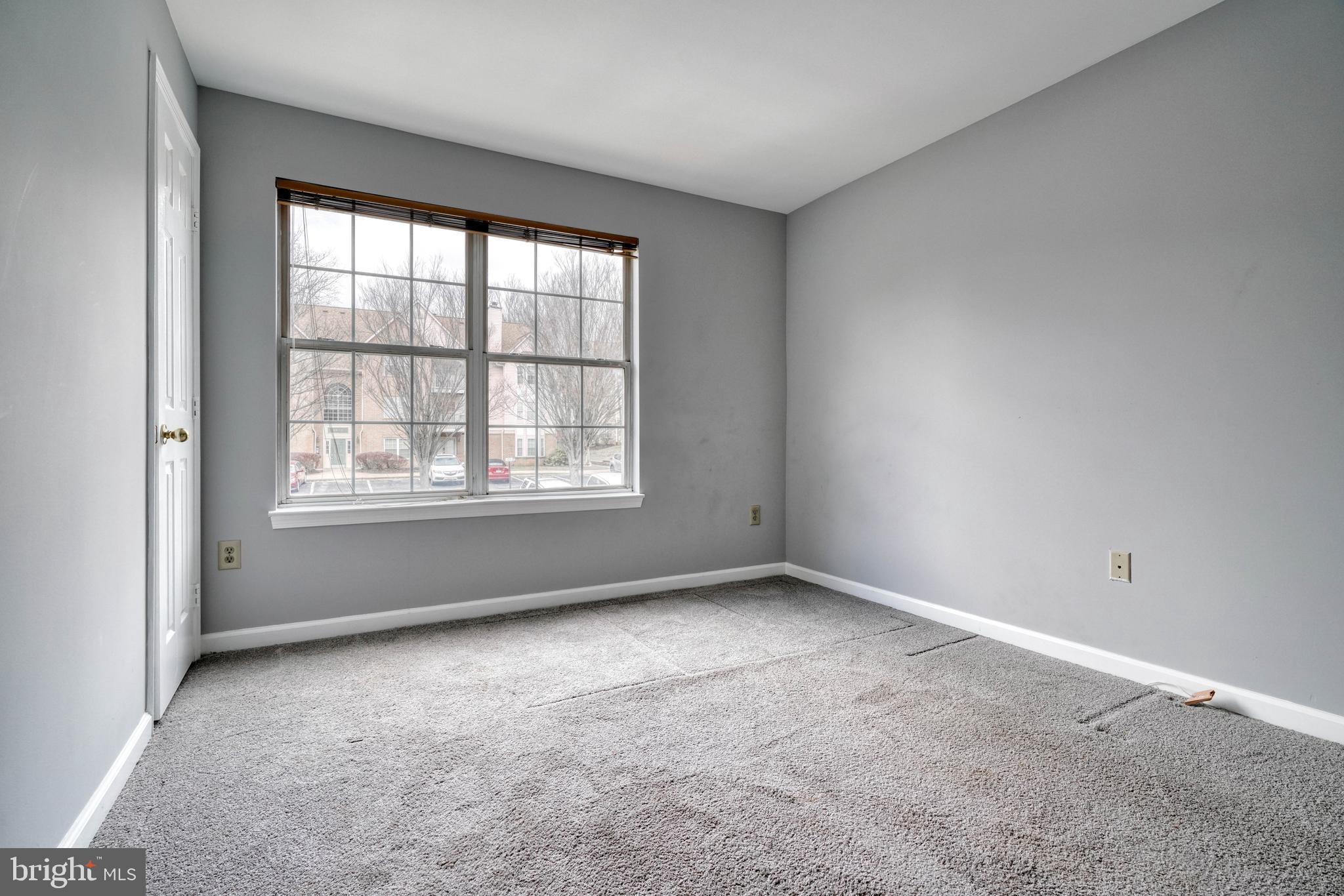 LAKE POINTE AT TOWN CENTER - Residential