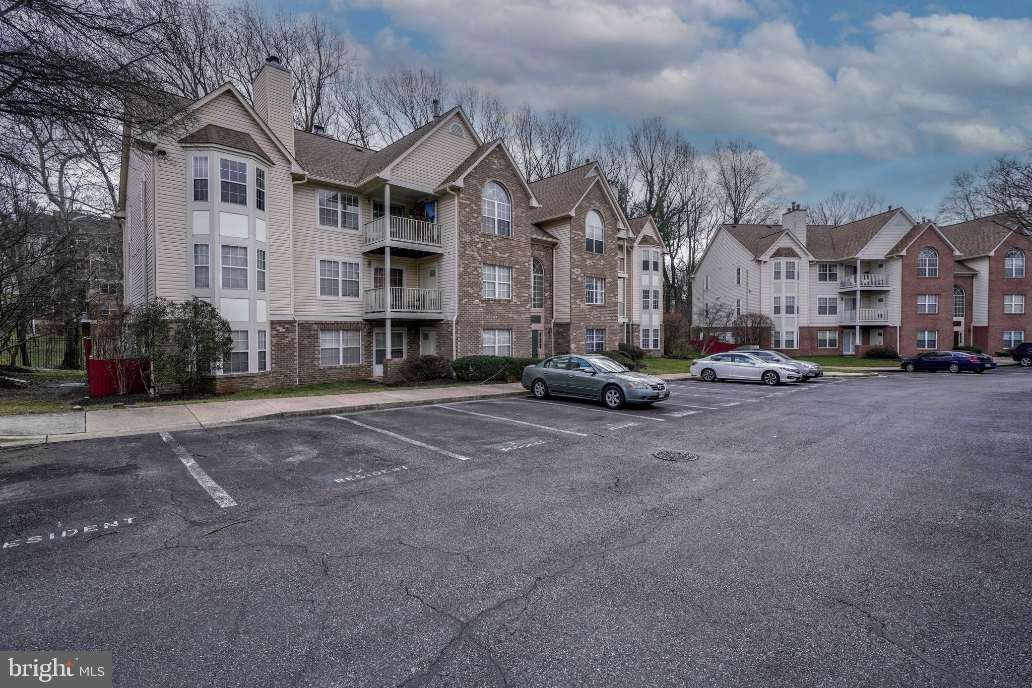 LAKE POINTE AT TOWN CENTER - Residential