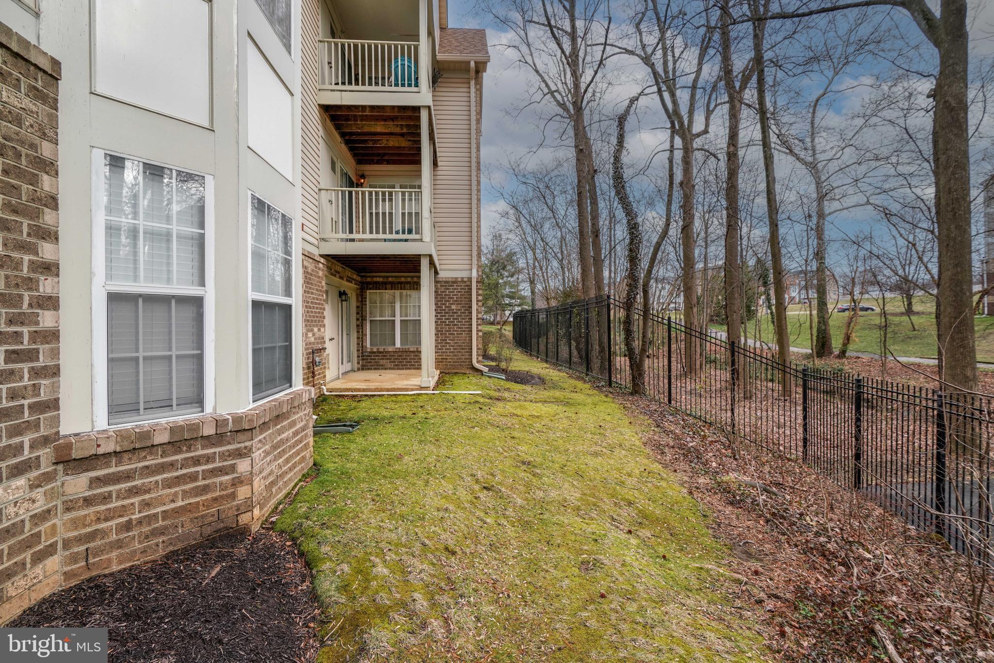 LAKE POINTE AT TOWN CENTER - Residential