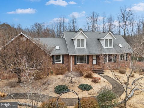 Homes For Sale - 1167 Covered Bridge Dr<br/> Madison County, MADISON, VA 22727