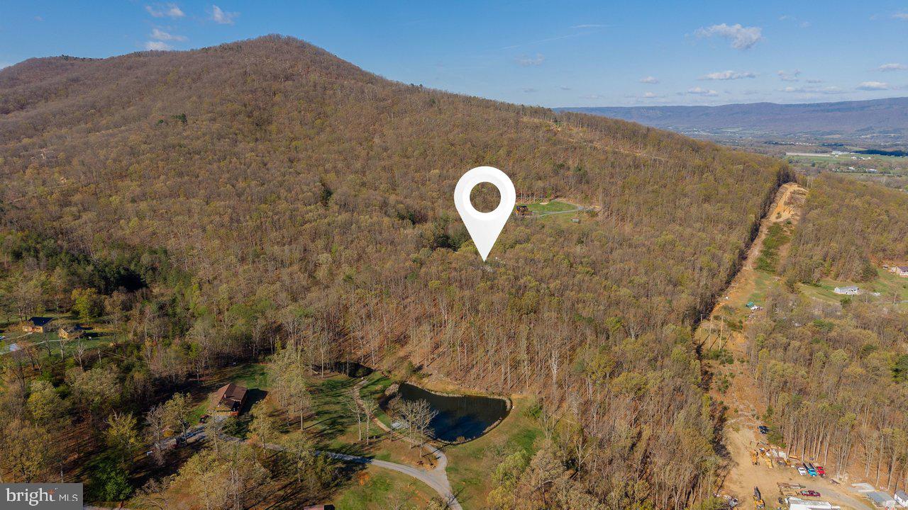 ROUND HEAD MOUNTAIN - Residential