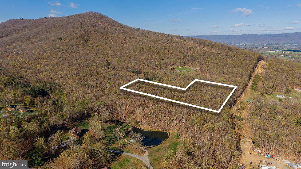 ROUND HEAD MOUNTAIN - Residential