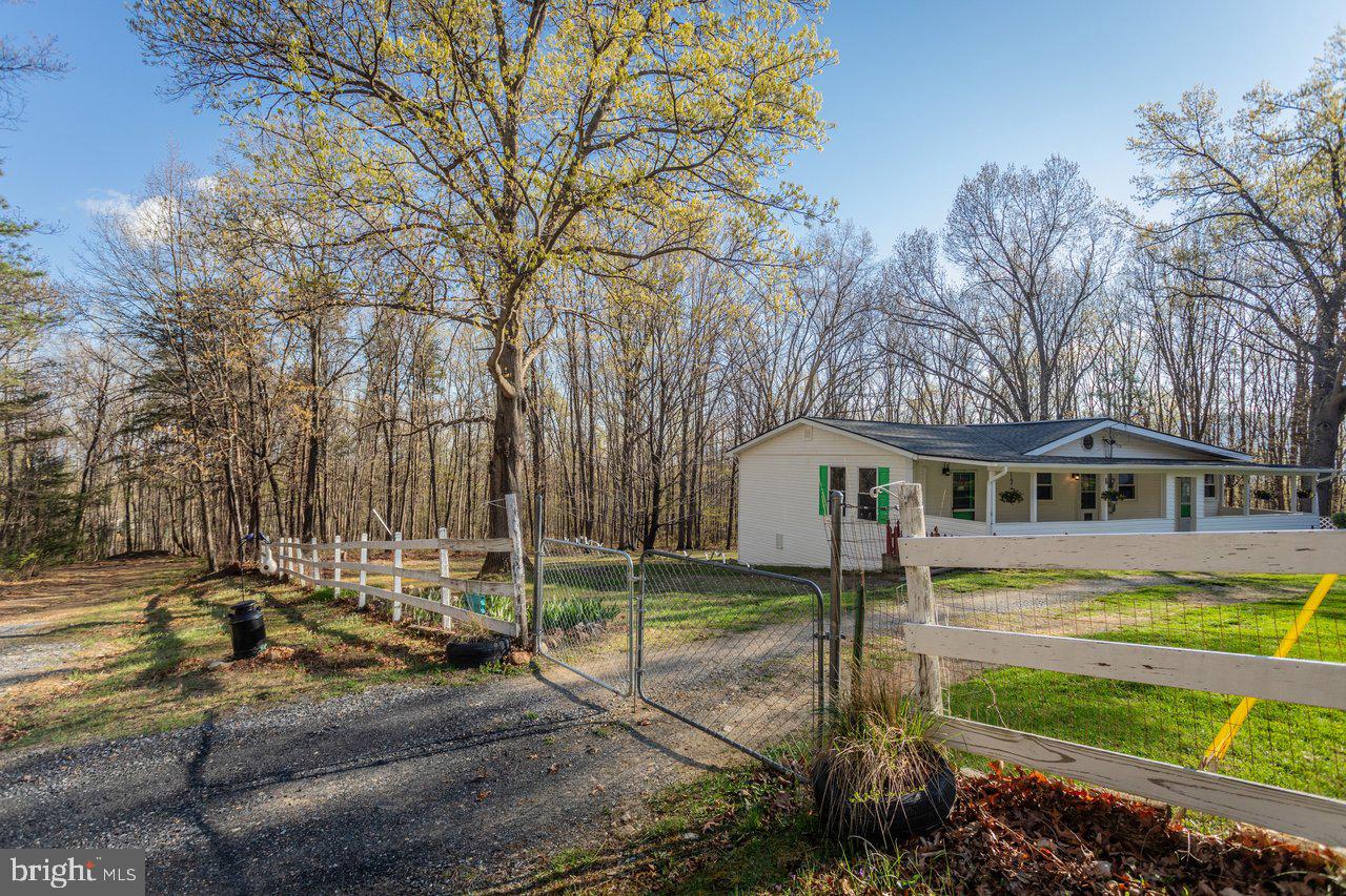 ROUND HEAD MOUNTAIN - Residential