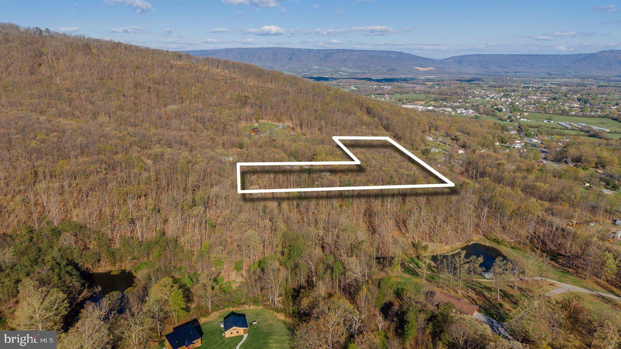 ROUND HEAD MOUNTAIN - Residential