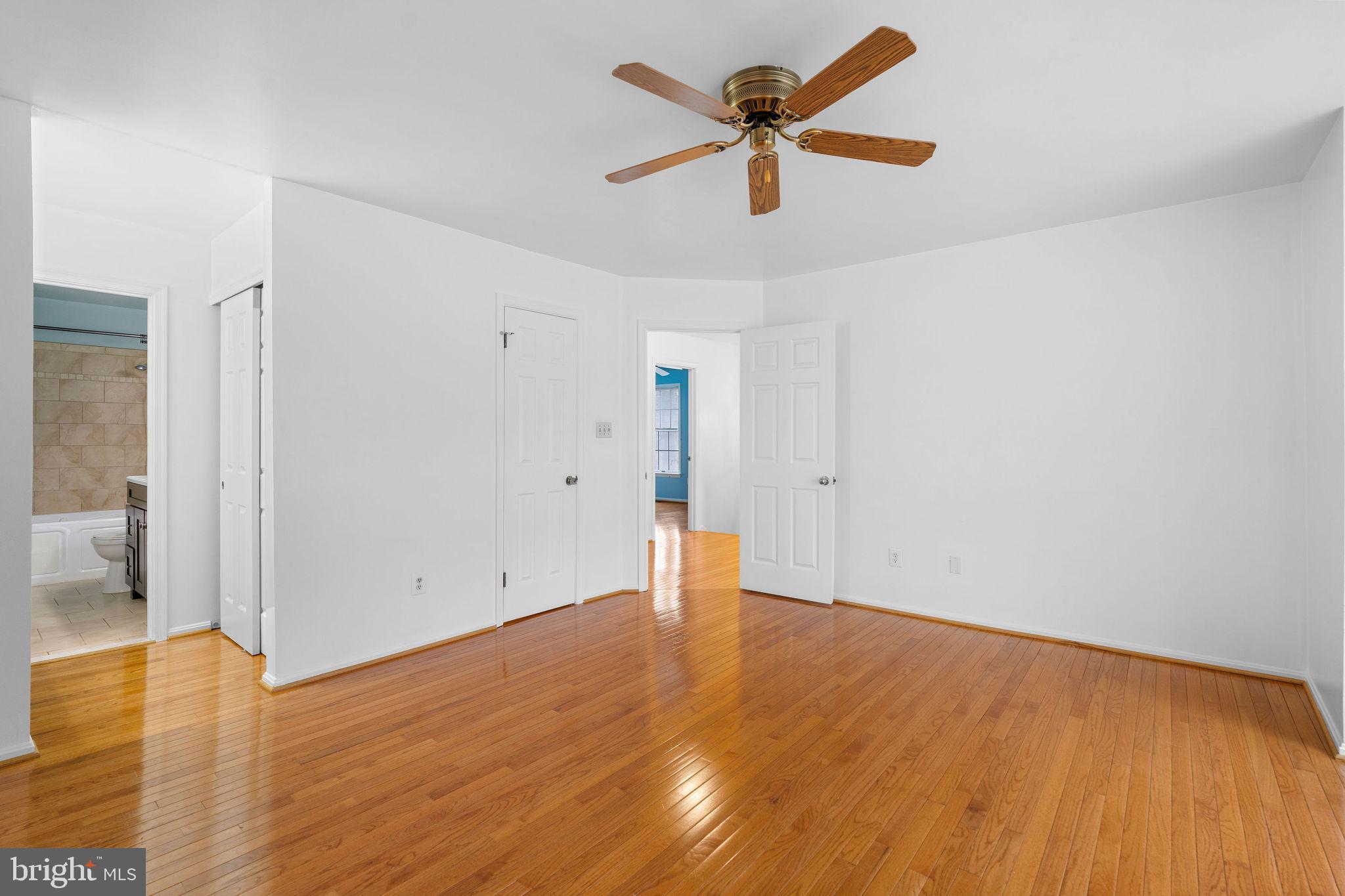 MEADOW WOODS - Residential