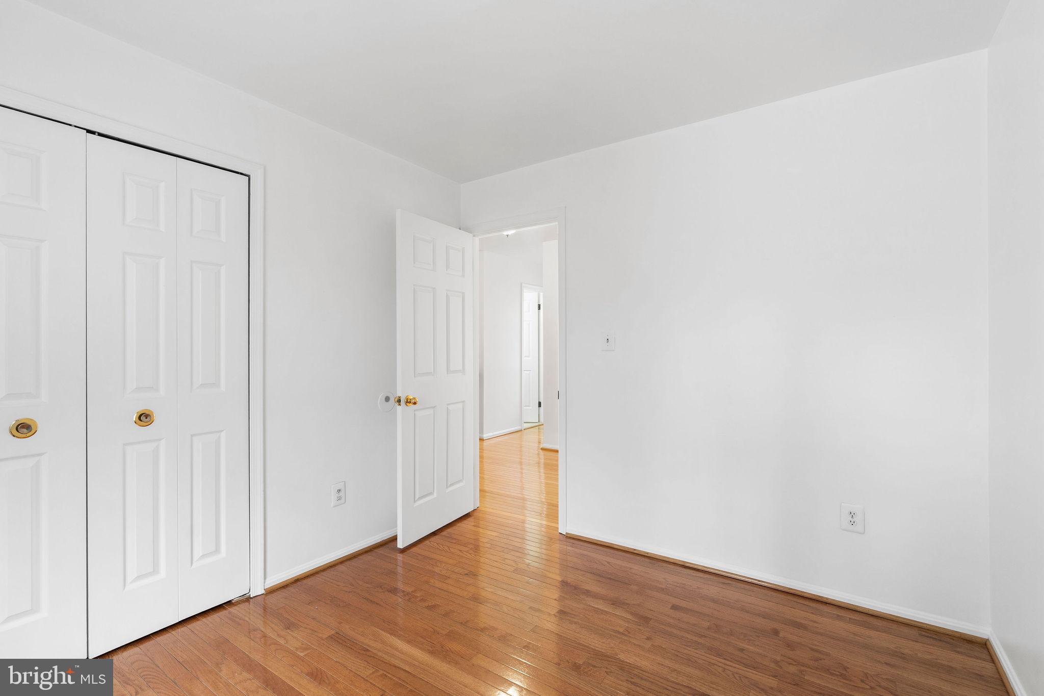 MEADOW WOODS - Residential