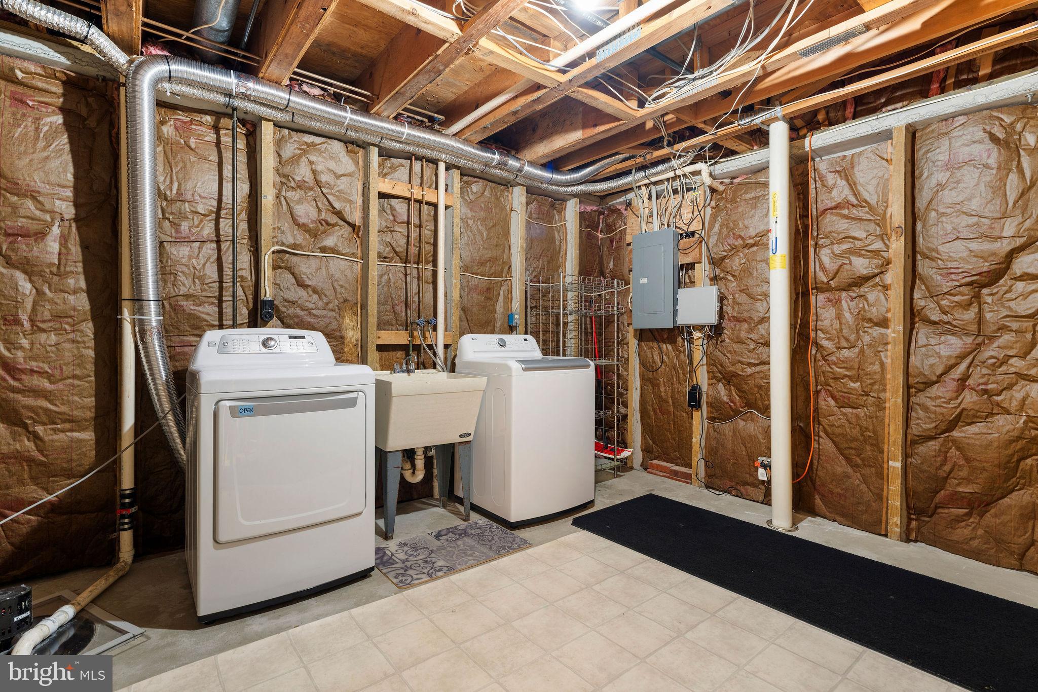 MEADOW WOODS - Residential