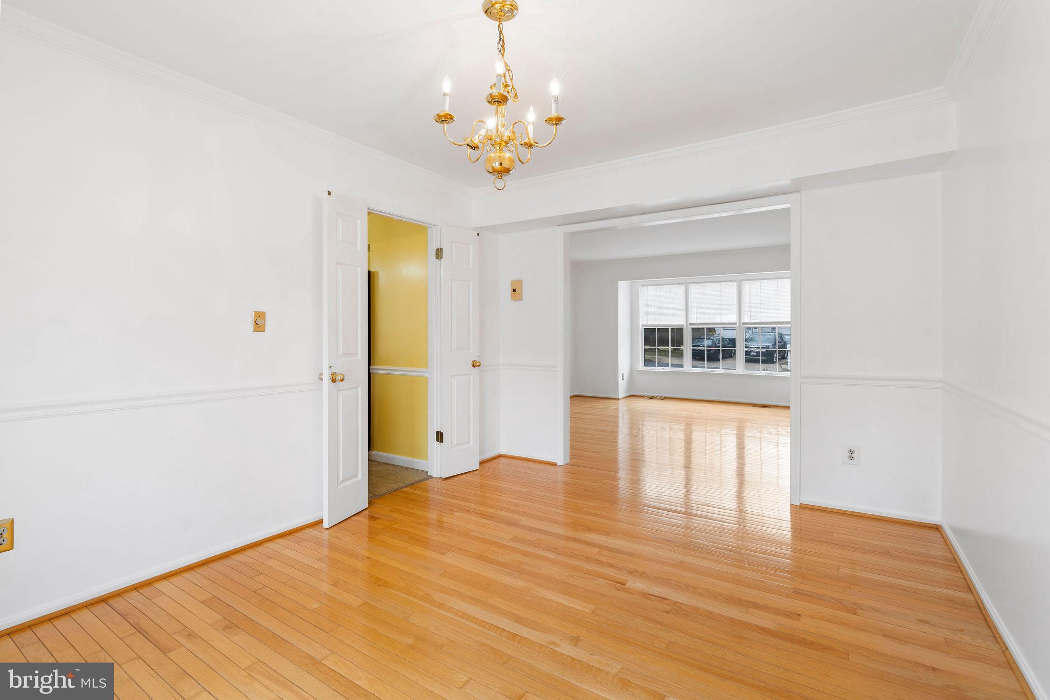 MEADOW WOODS - Residential