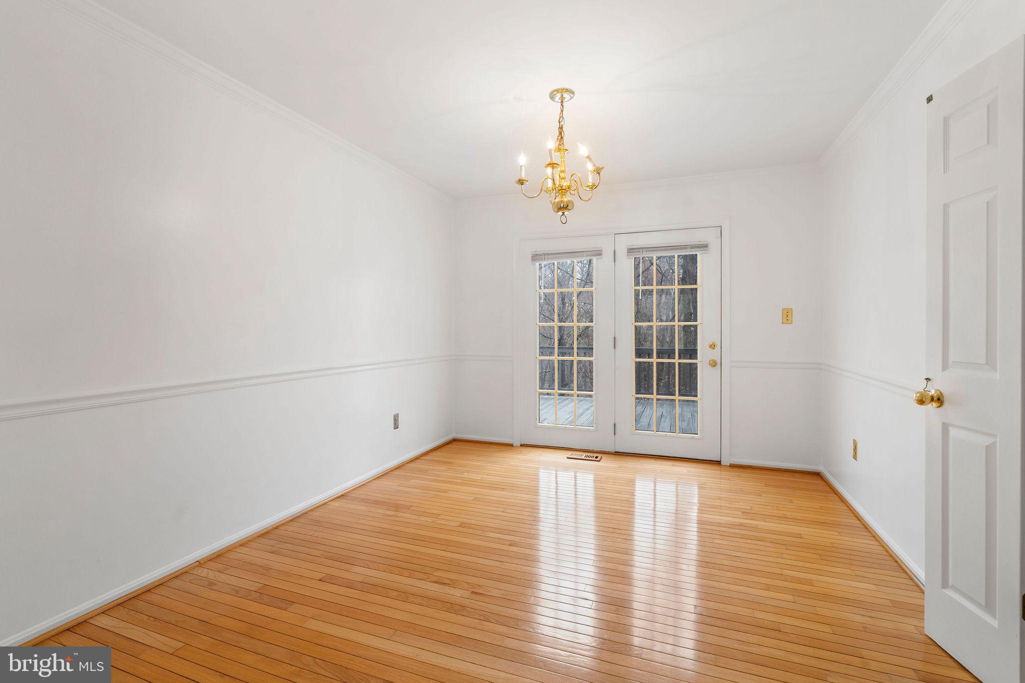 MEADOW WOODS - Residential