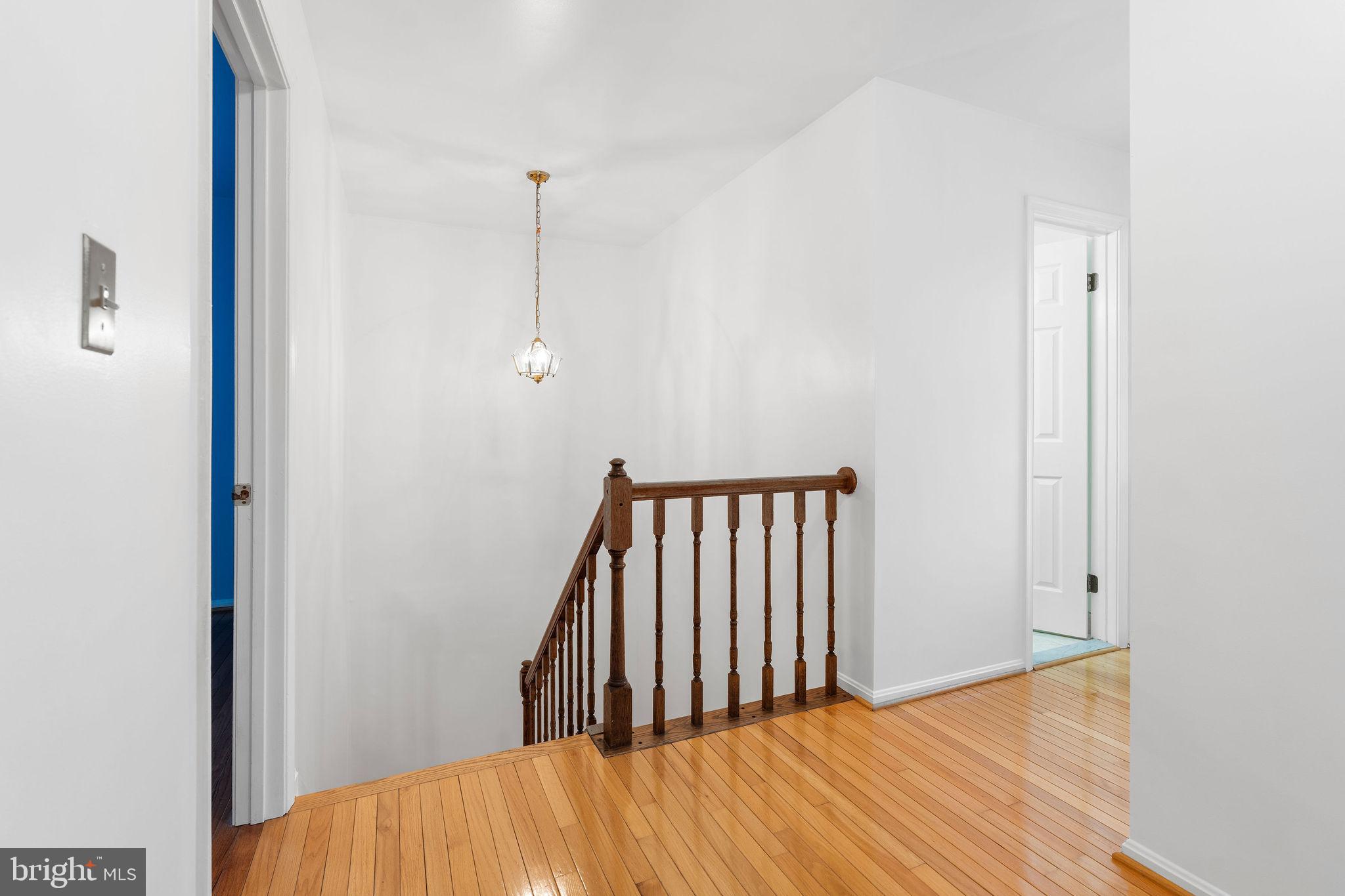 MEADOW WOODS - Residential