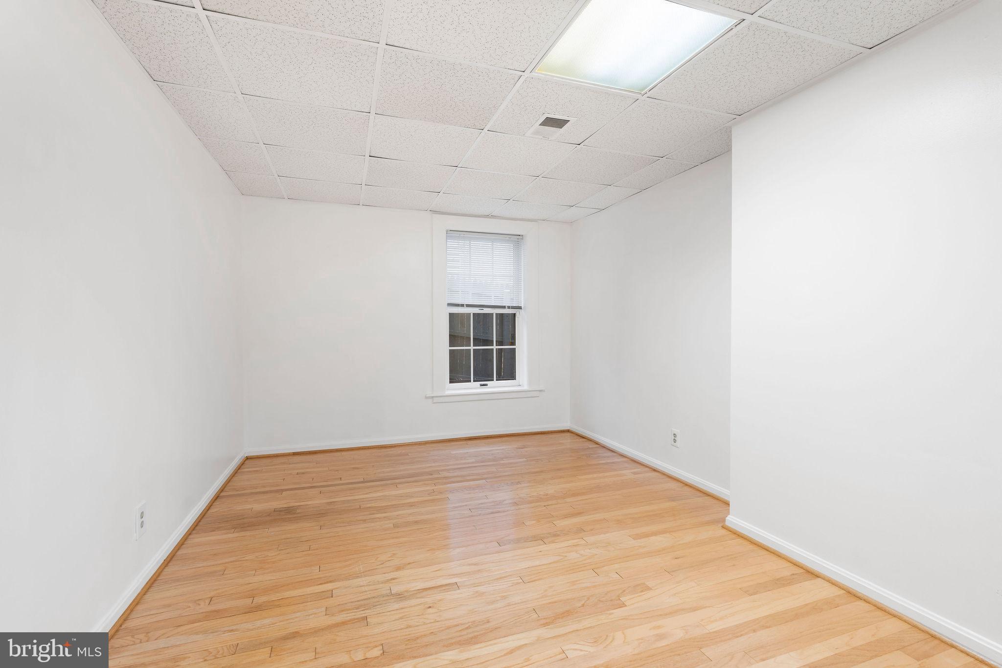 MEADOW WOODS - Residential