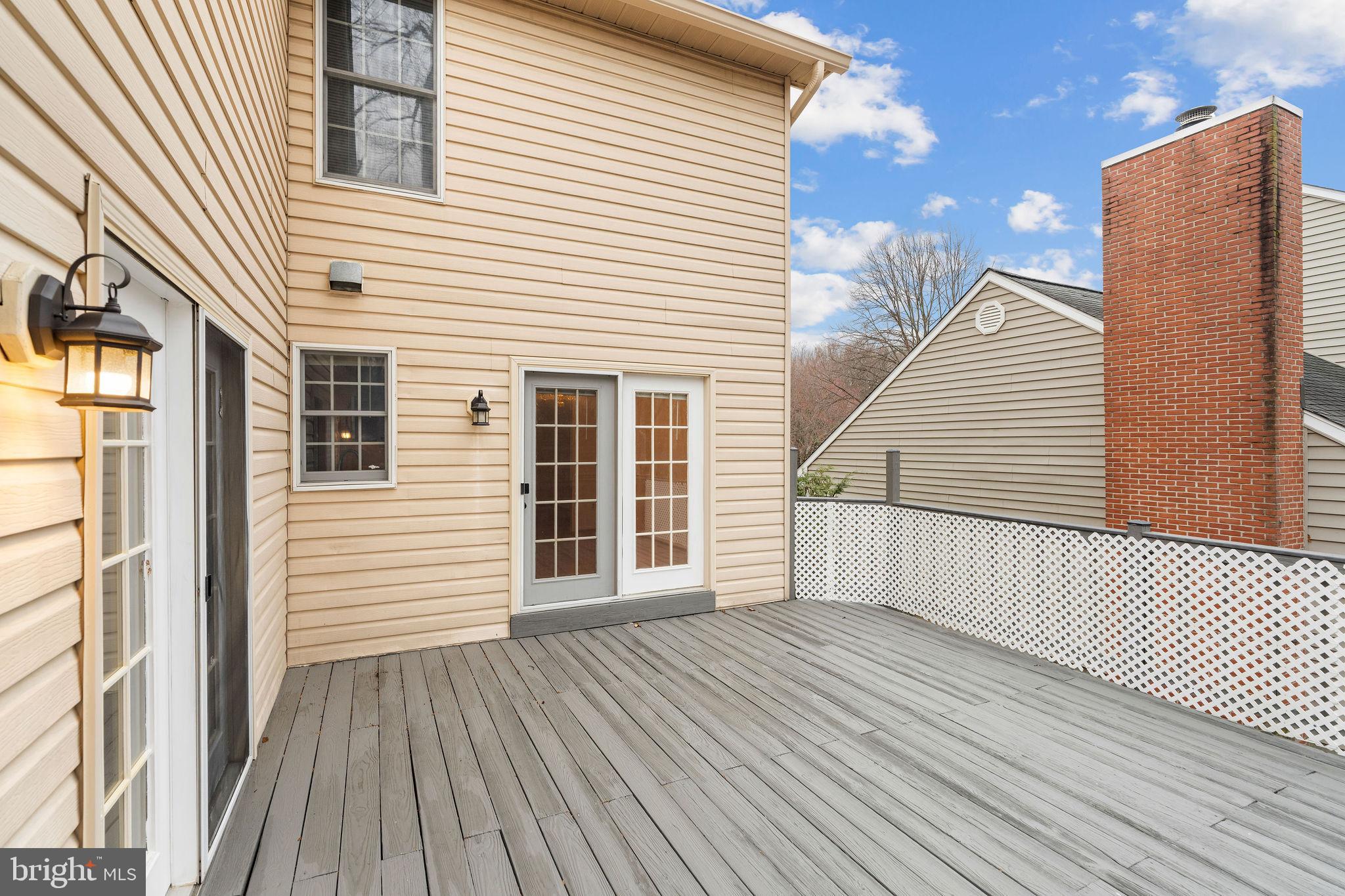 MEADOW WOODS - Residential