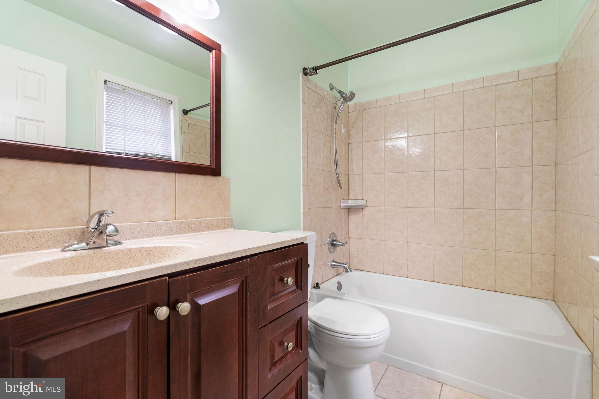 MEADOW WOODS - Residential