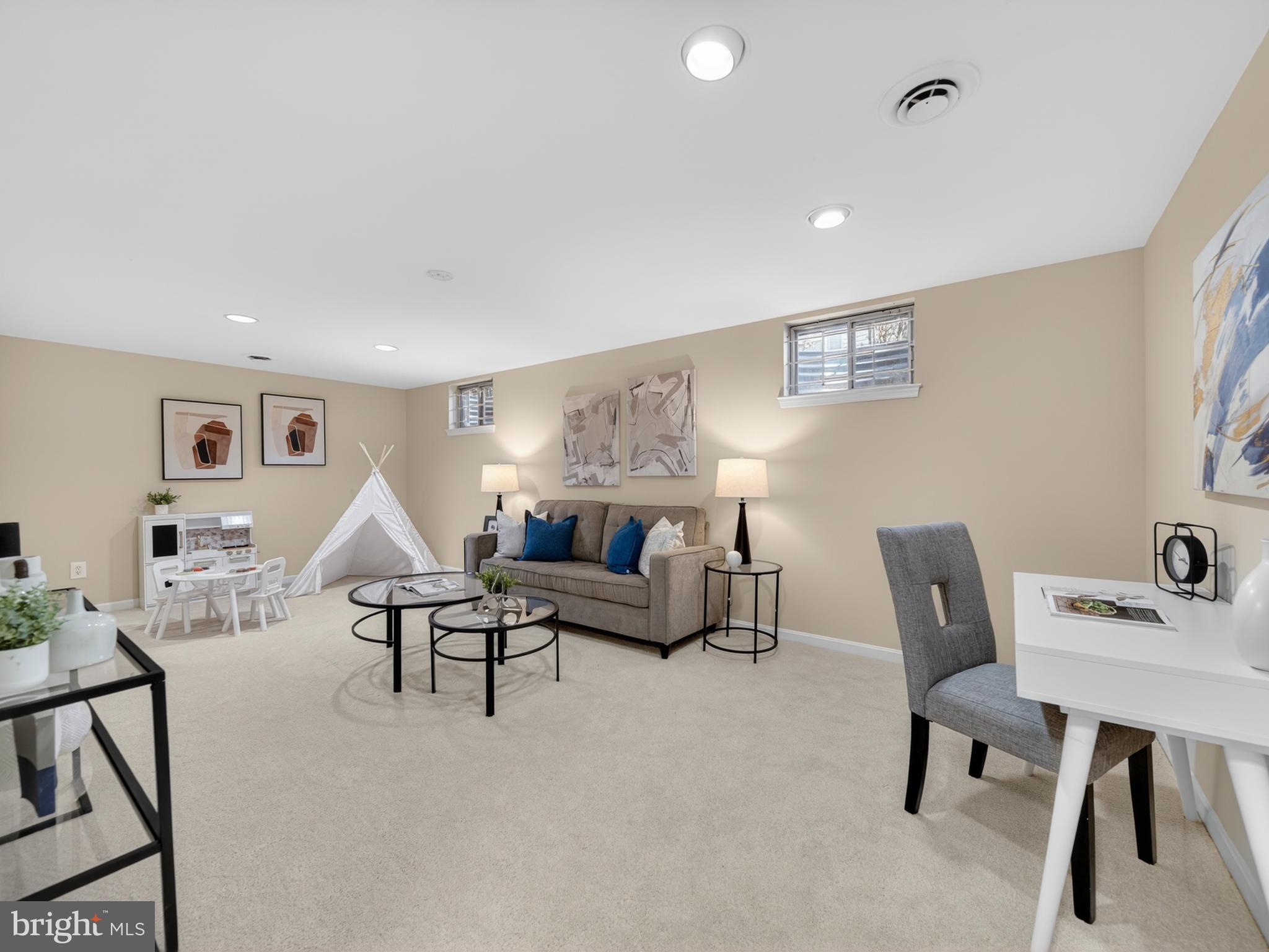 POTOMAC RIDGE - Residential