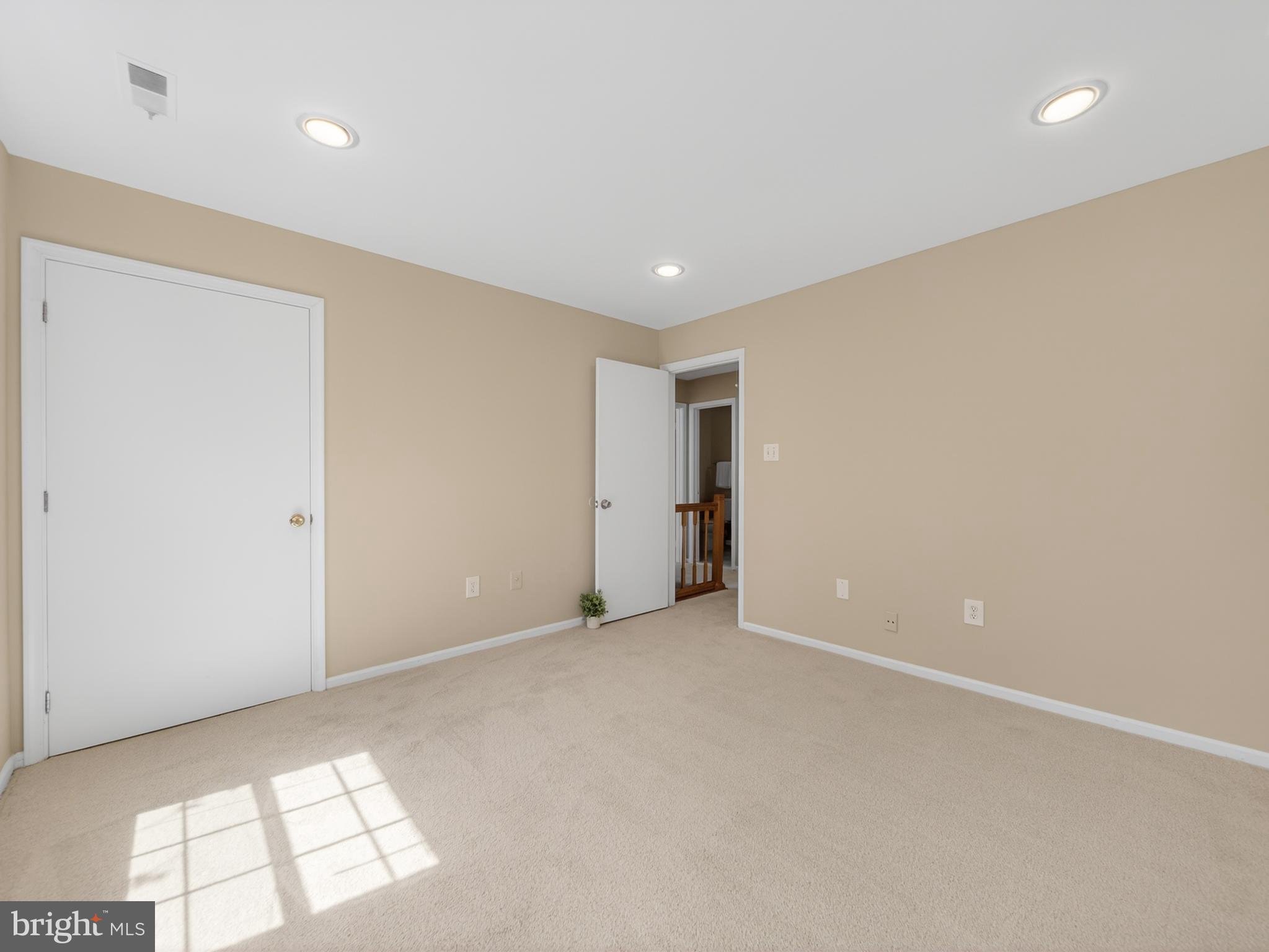 POTOMAC RIDGE - Residential