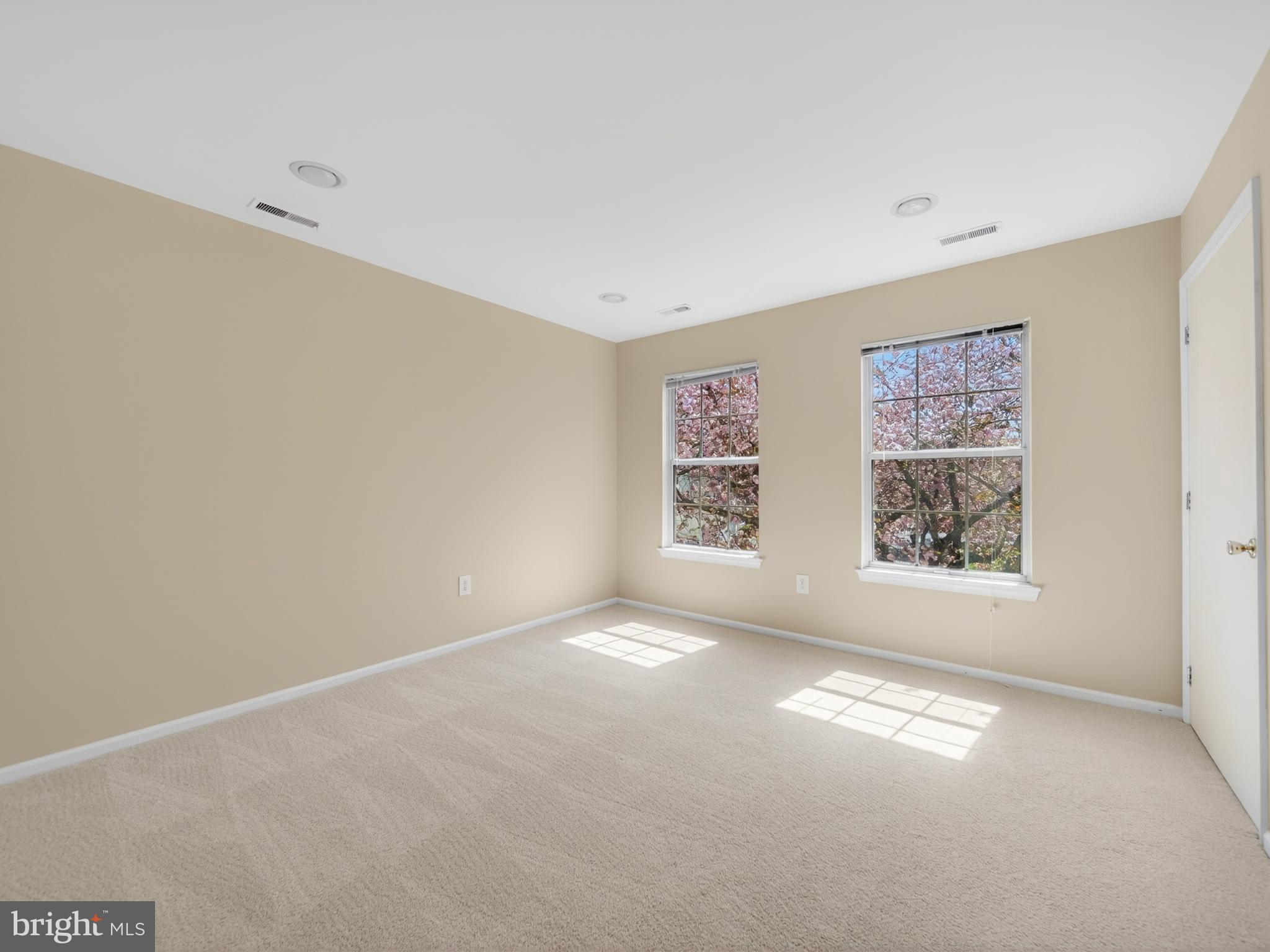 POTOMAC RIDGE - Residential