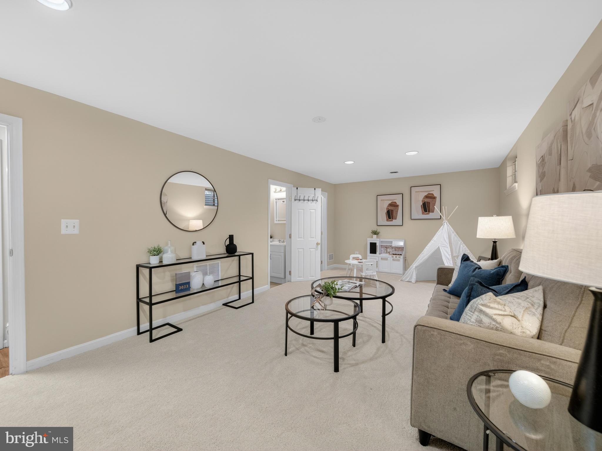 POTOMAC RIDGE - Residential