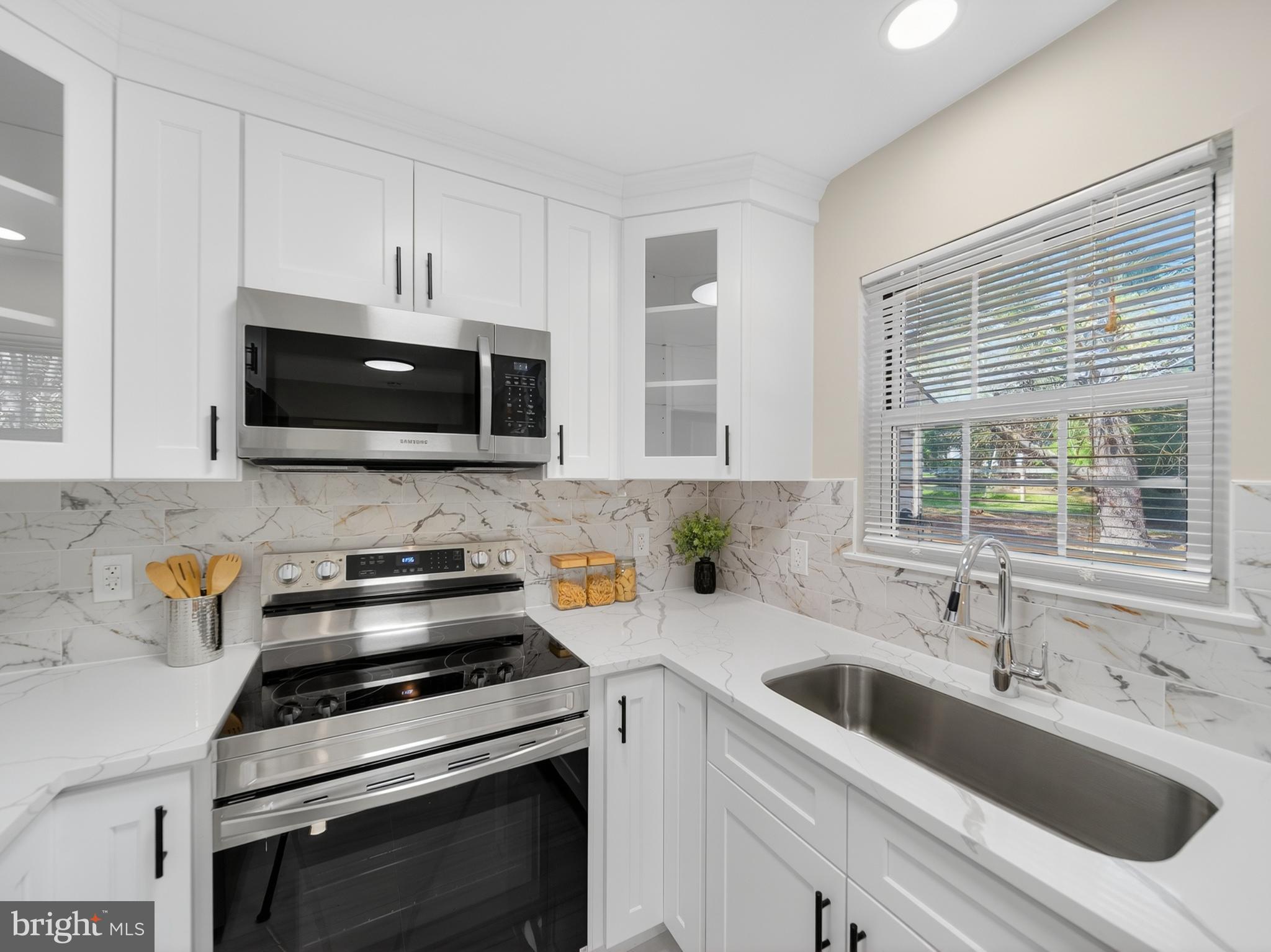 POTOMAC RIDGE - Residential