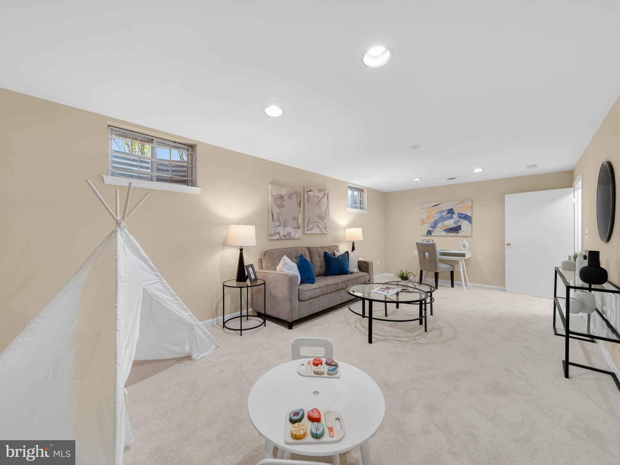 POTOMAC RIDGE - Residential